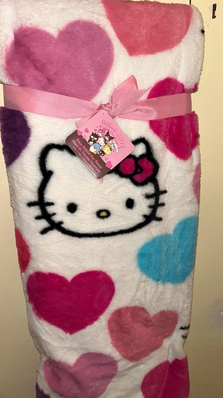 Hello Kitty Heart Valentine Blanket