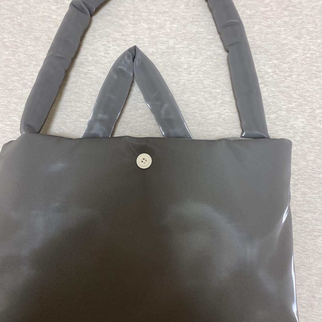 omar afridi PADDED TOTE BAG 22aw