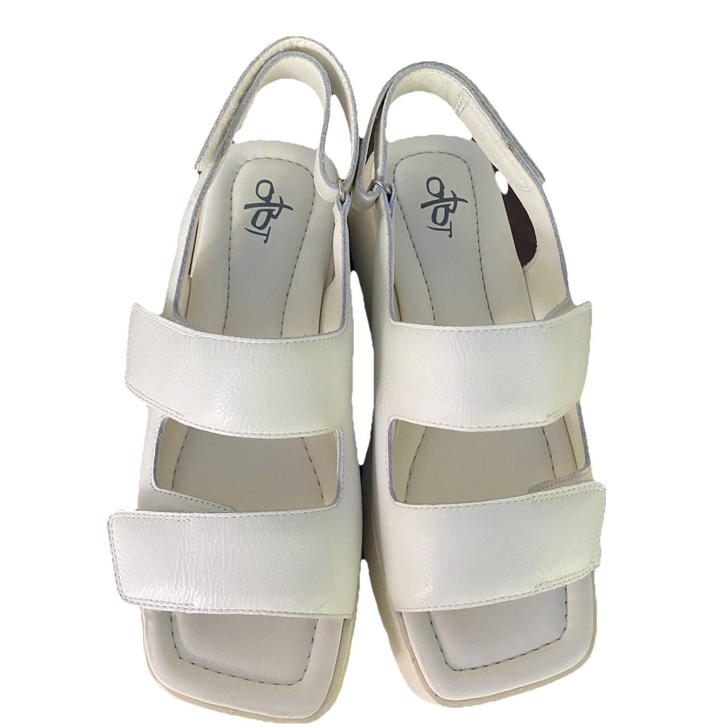 NWOT! OTBT White Assimilate Platform Wedge Sandal Size 10 Off the Beaten Track