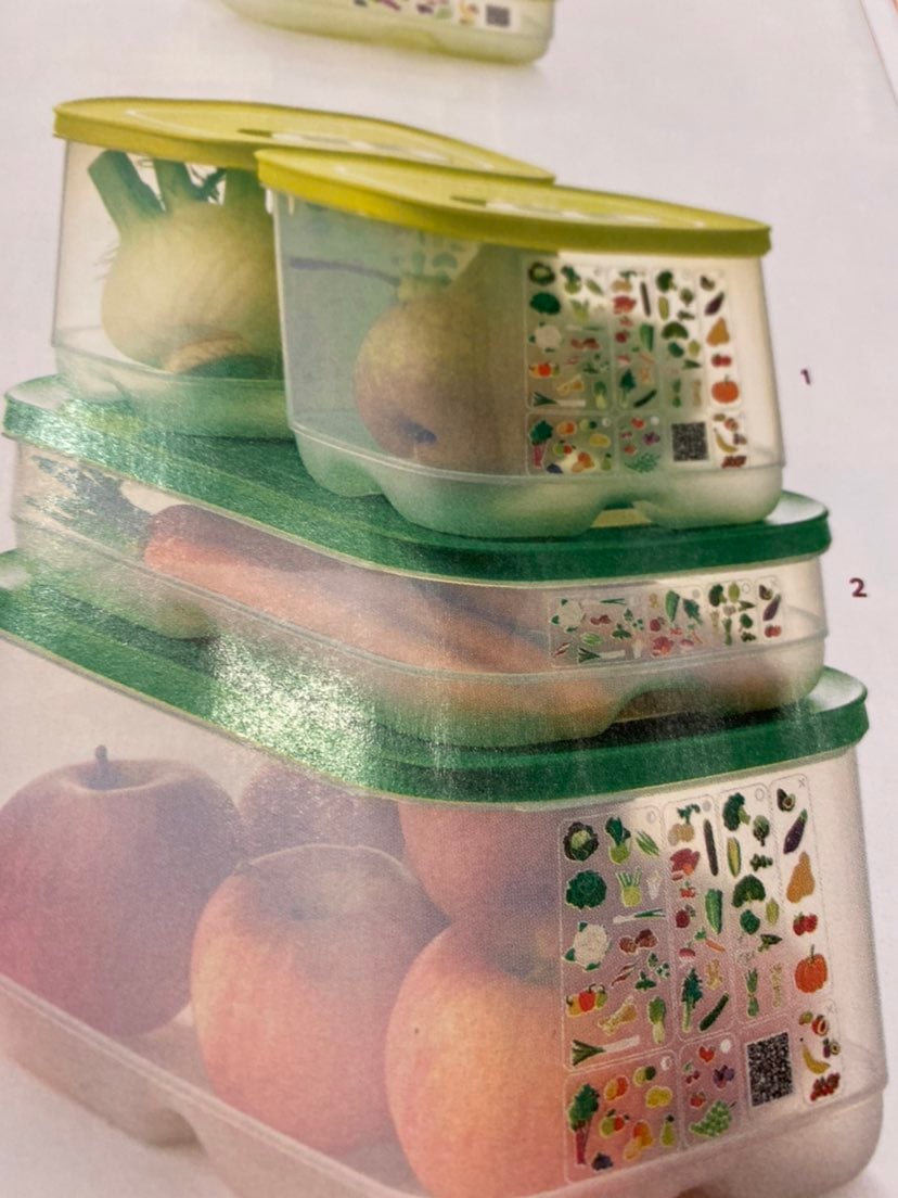 New 4 pc tupperware fridgesmart containers