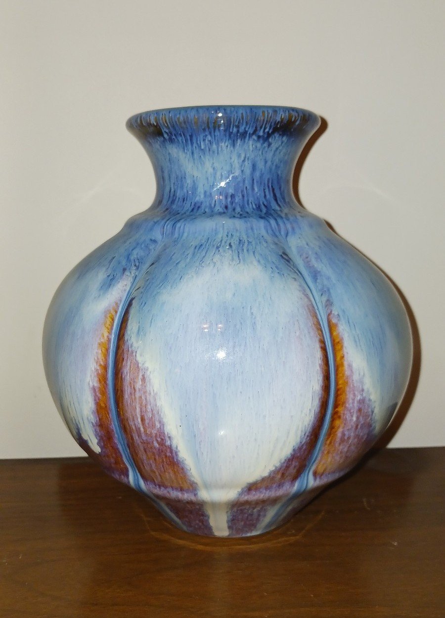 Bill Campbell Studio Ceramic Art Pottery Snow Drop Vase Drip Glaze