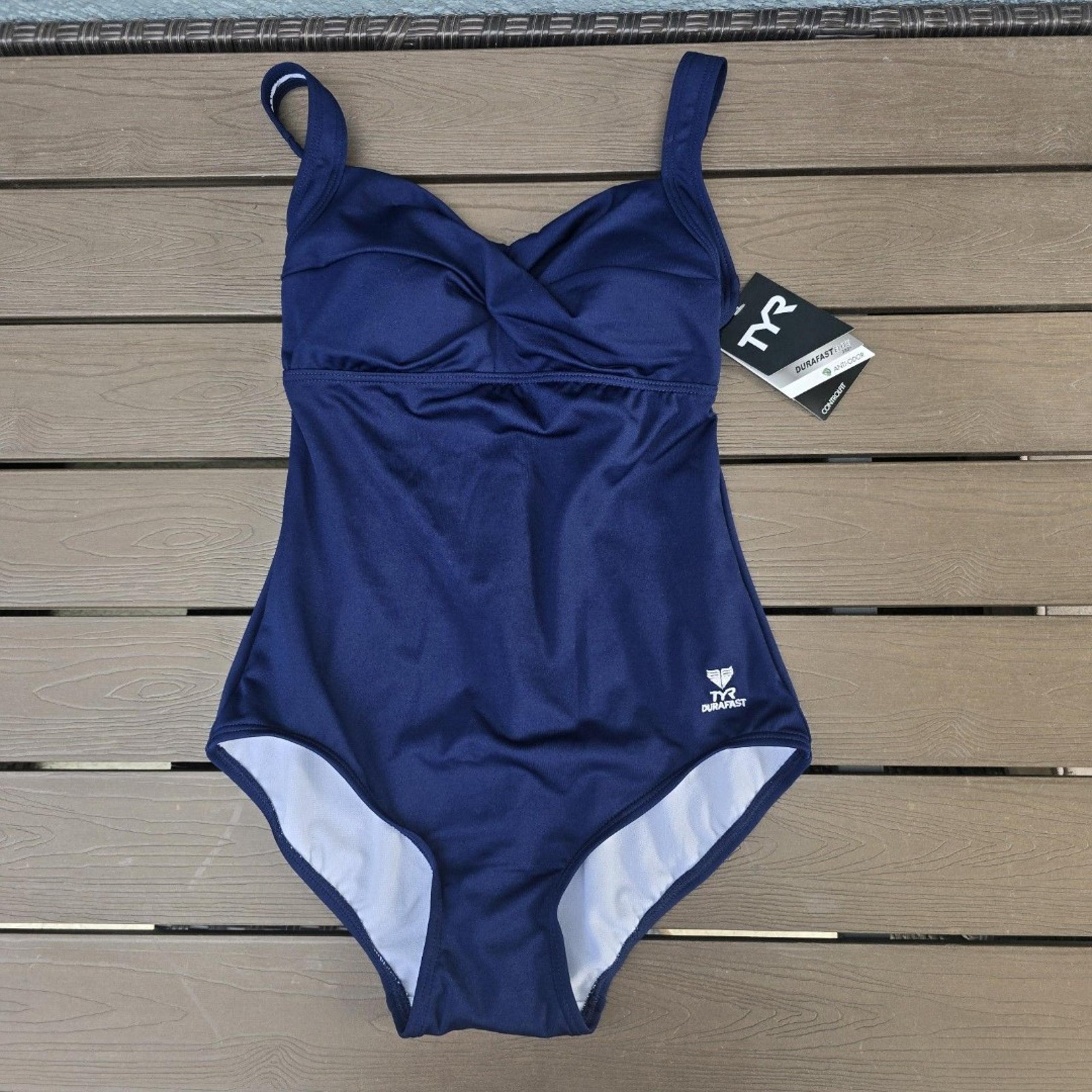 TYR Women's Navy Blue Twisted Bra Control Fit One Piece Swimsuit Sz 8 New