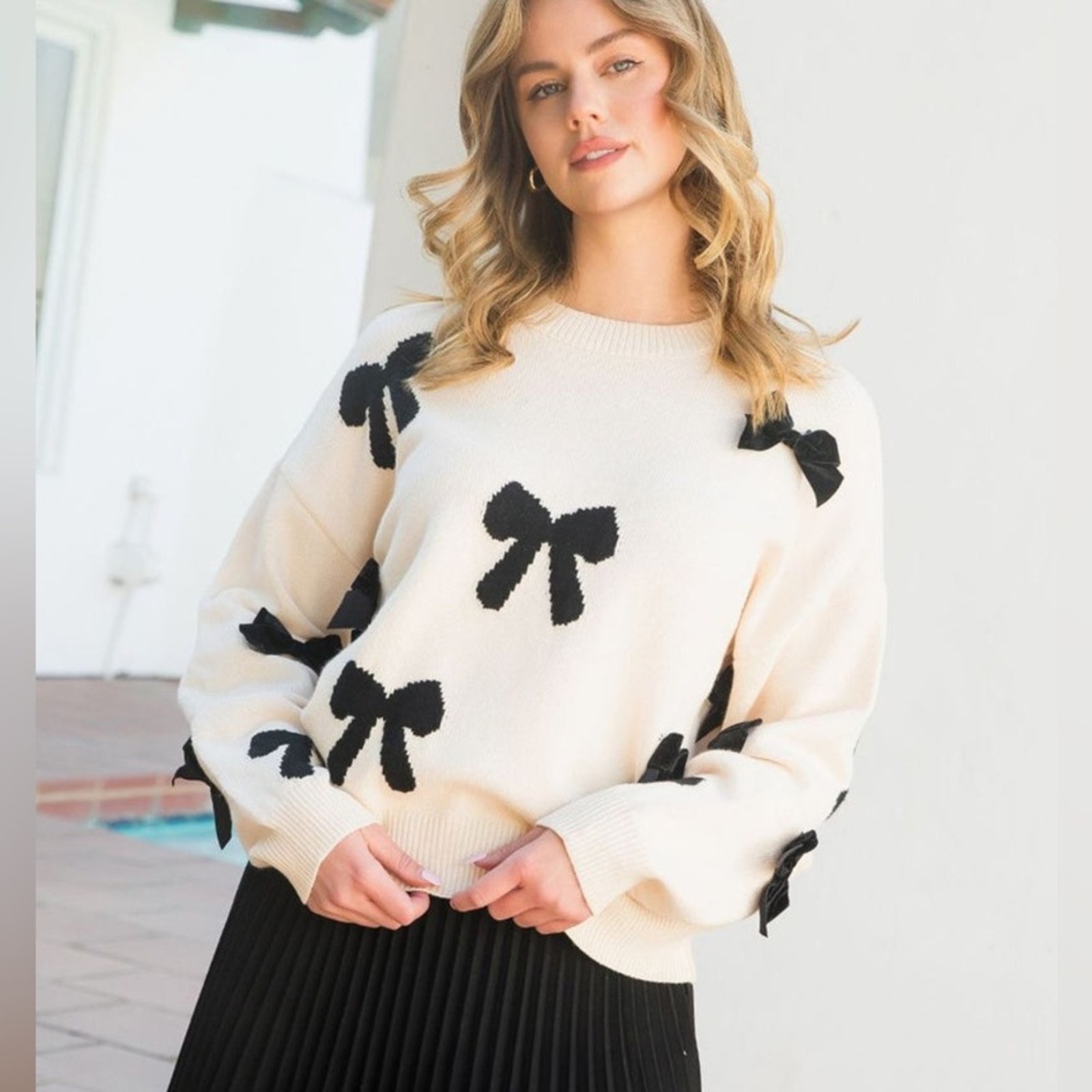 THML Ivory Black Bow Sweater with Velvet Bows Size Medium