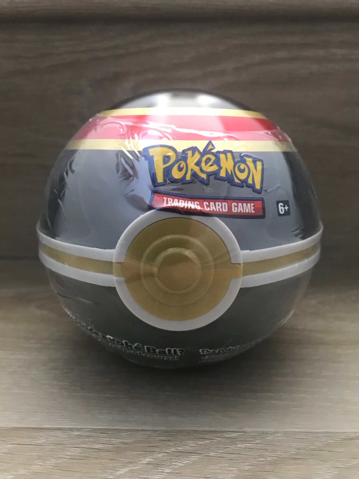 Pokémon TCG Luxury Ball Poké Ball Tin Set (3 Booster Packs & Coin) Brand New