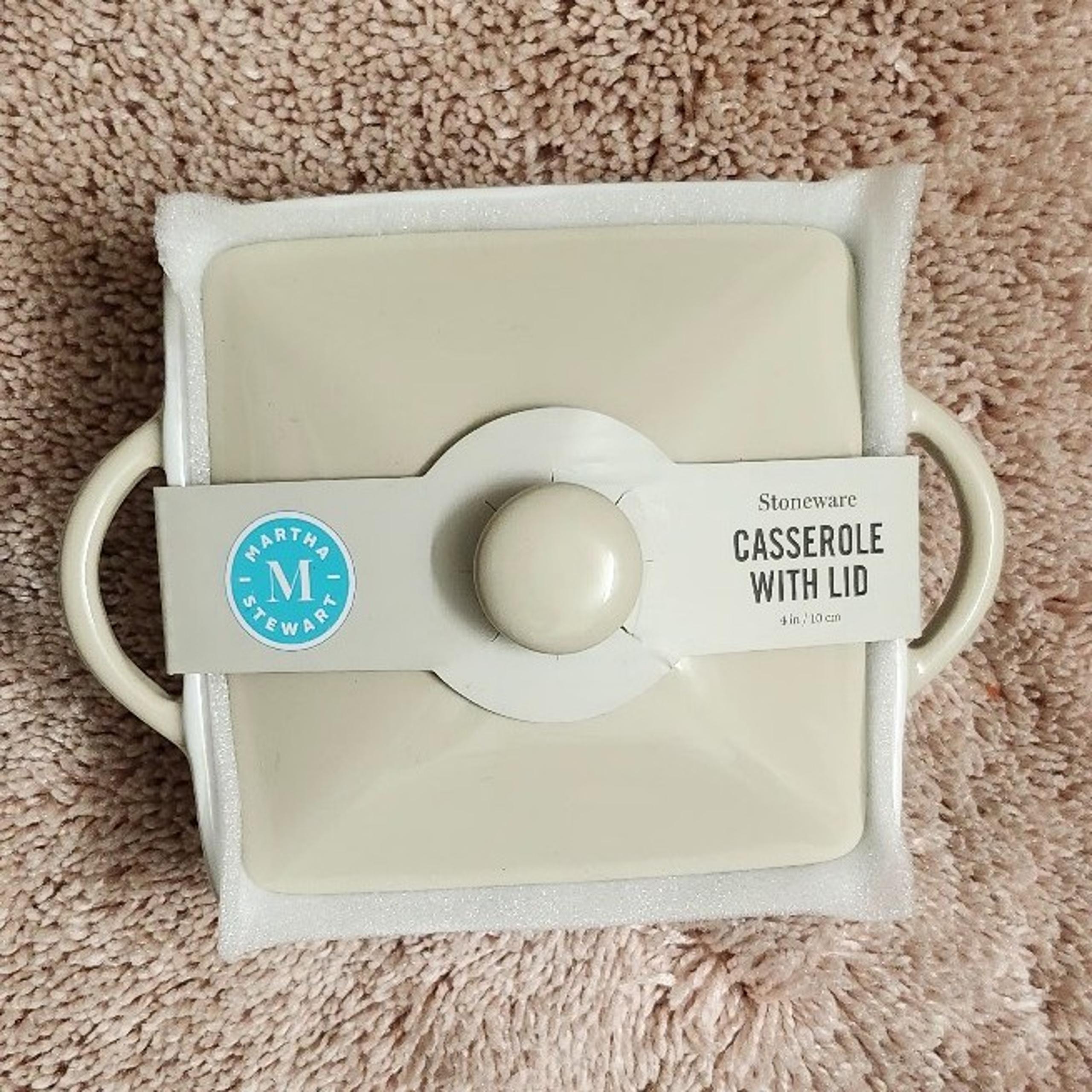 Martha Stewart Casserole Dish w/Lid,  4 Inch Stoneware-Oven & Microwave Safe