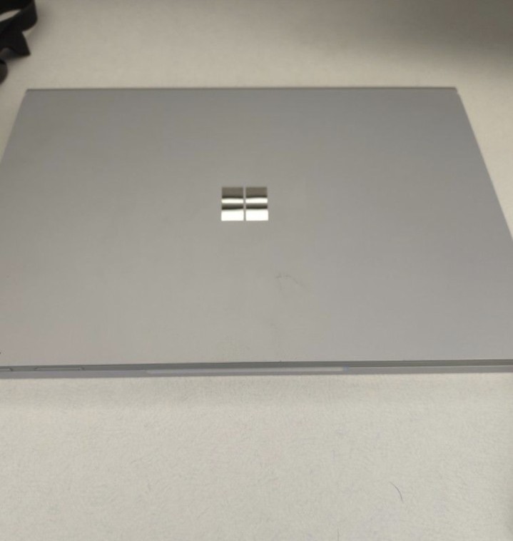 Microsoft surface book i7