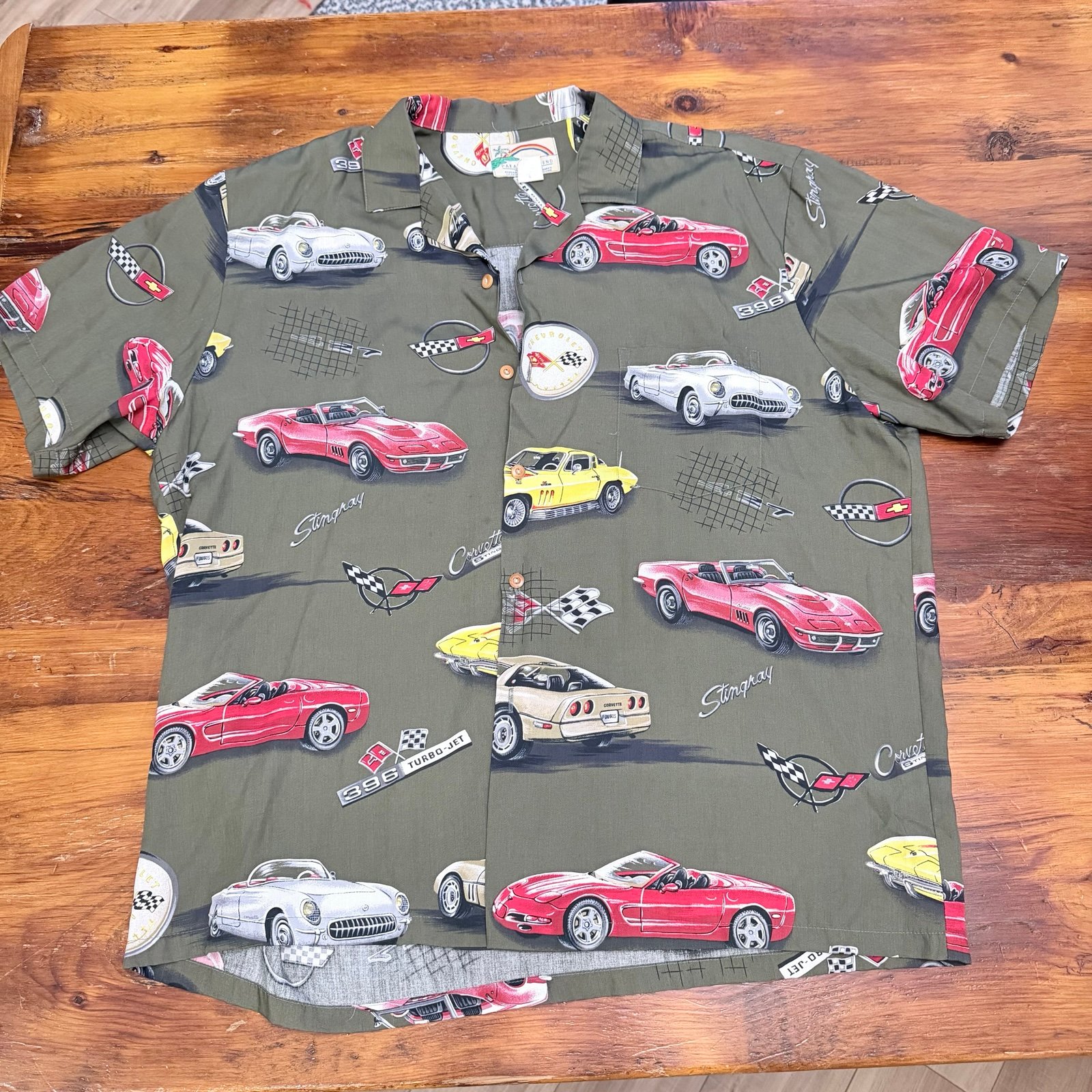 FreeSHIP Paradise Found Corvette Hawaiian Shirt XL