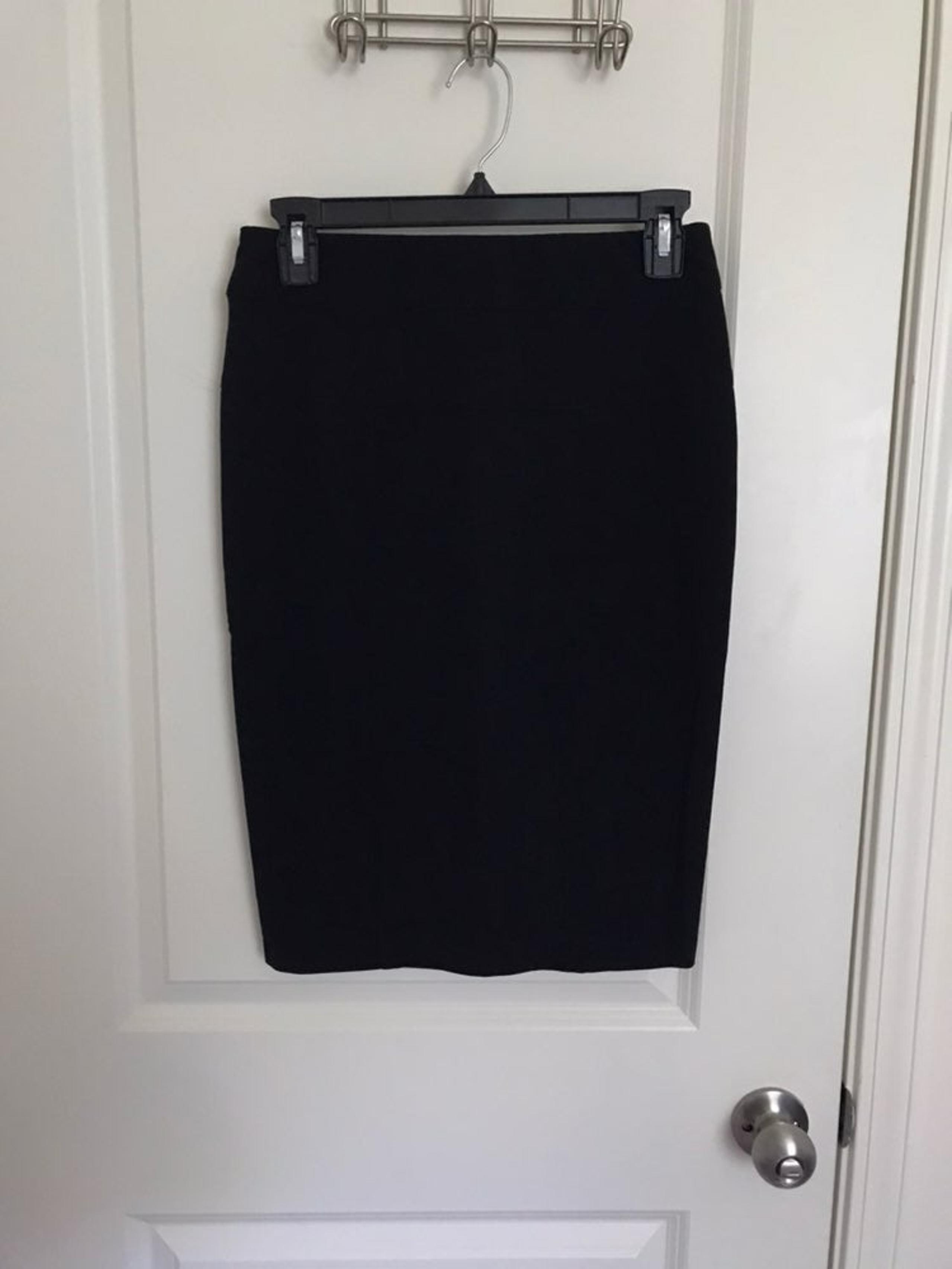 Size 1 Memoir Black Pencil Skirt