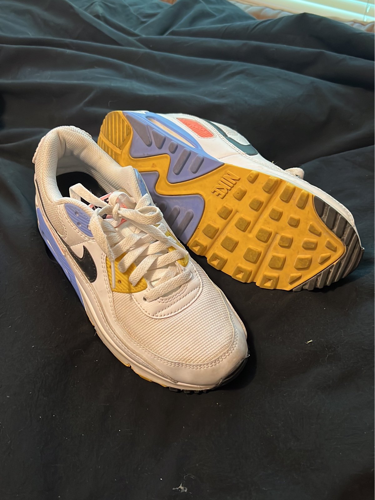 Women’s Nike Airmax 90 shoes