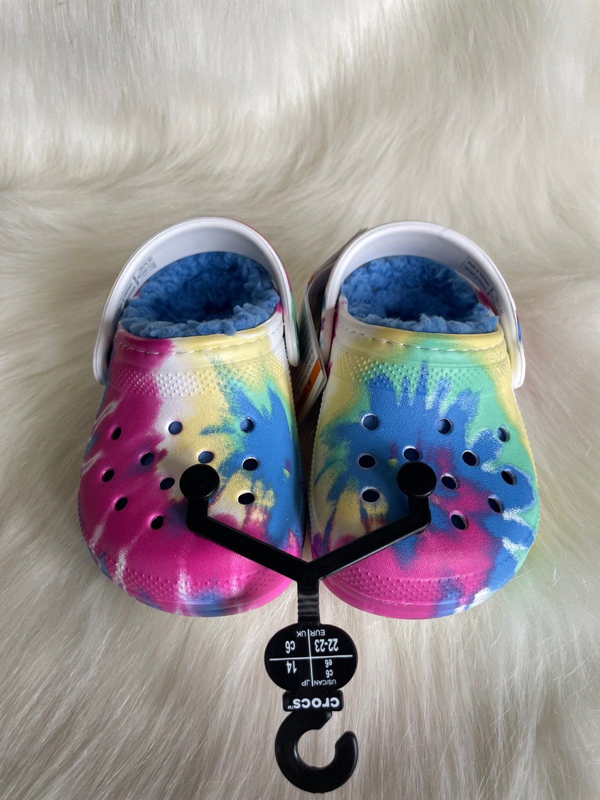 NEW Crocs Classic fur lined marble c 6 shoes