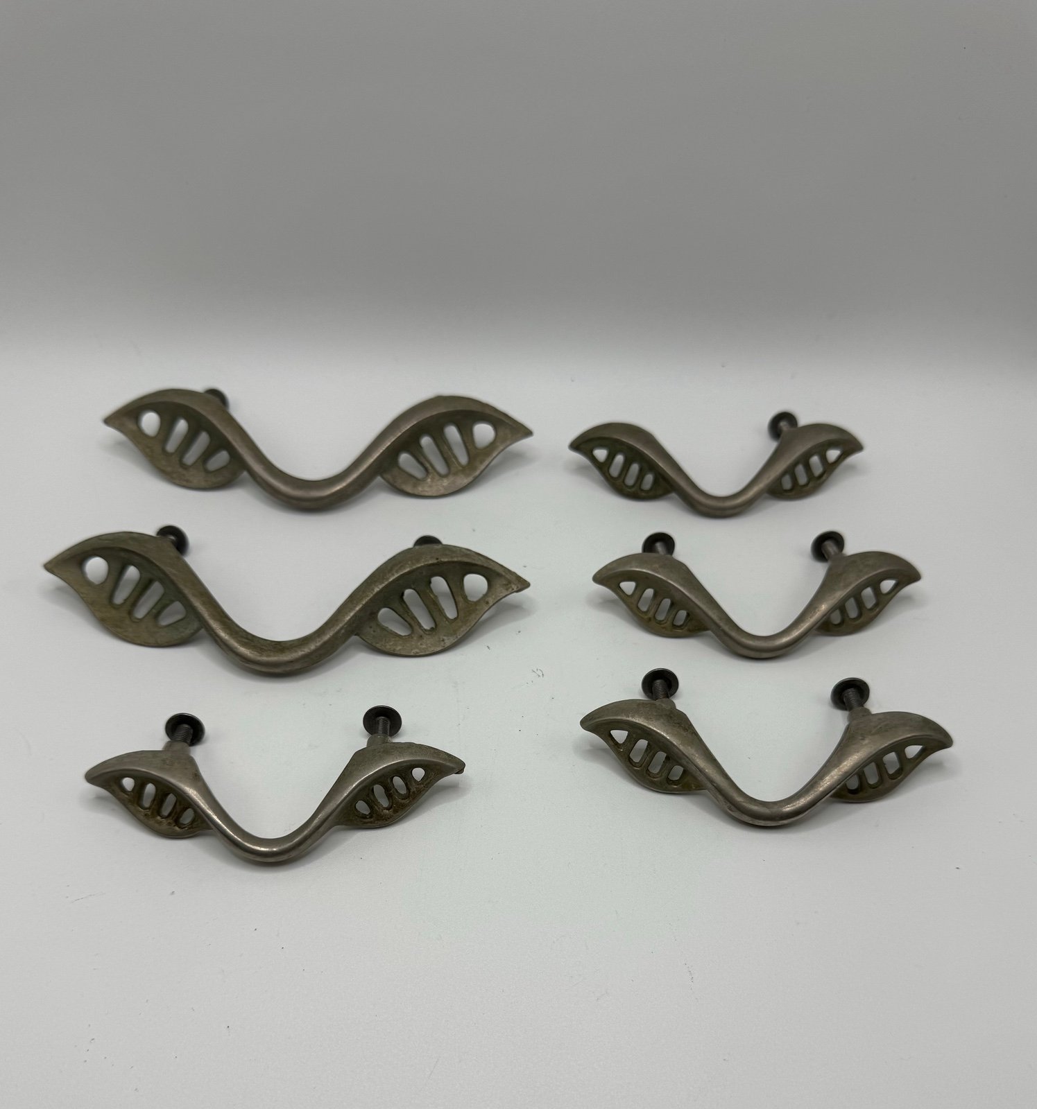 Lot Of 6 Vintage Floral Leaves drawer handles.