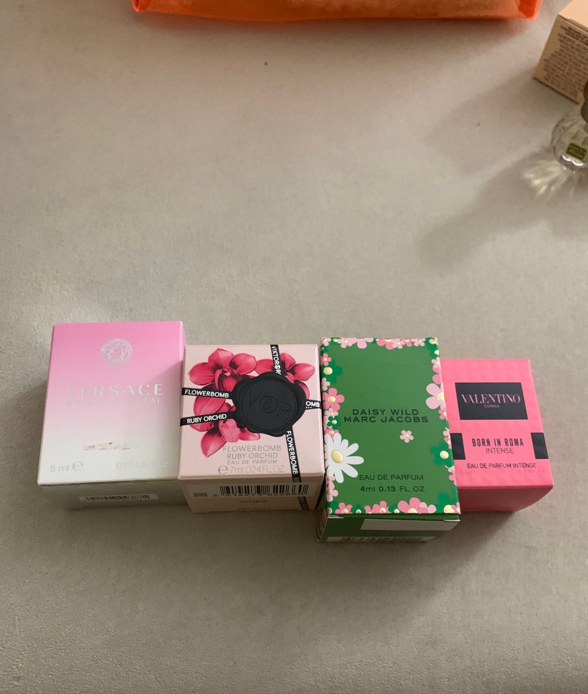 Mini perfumes
