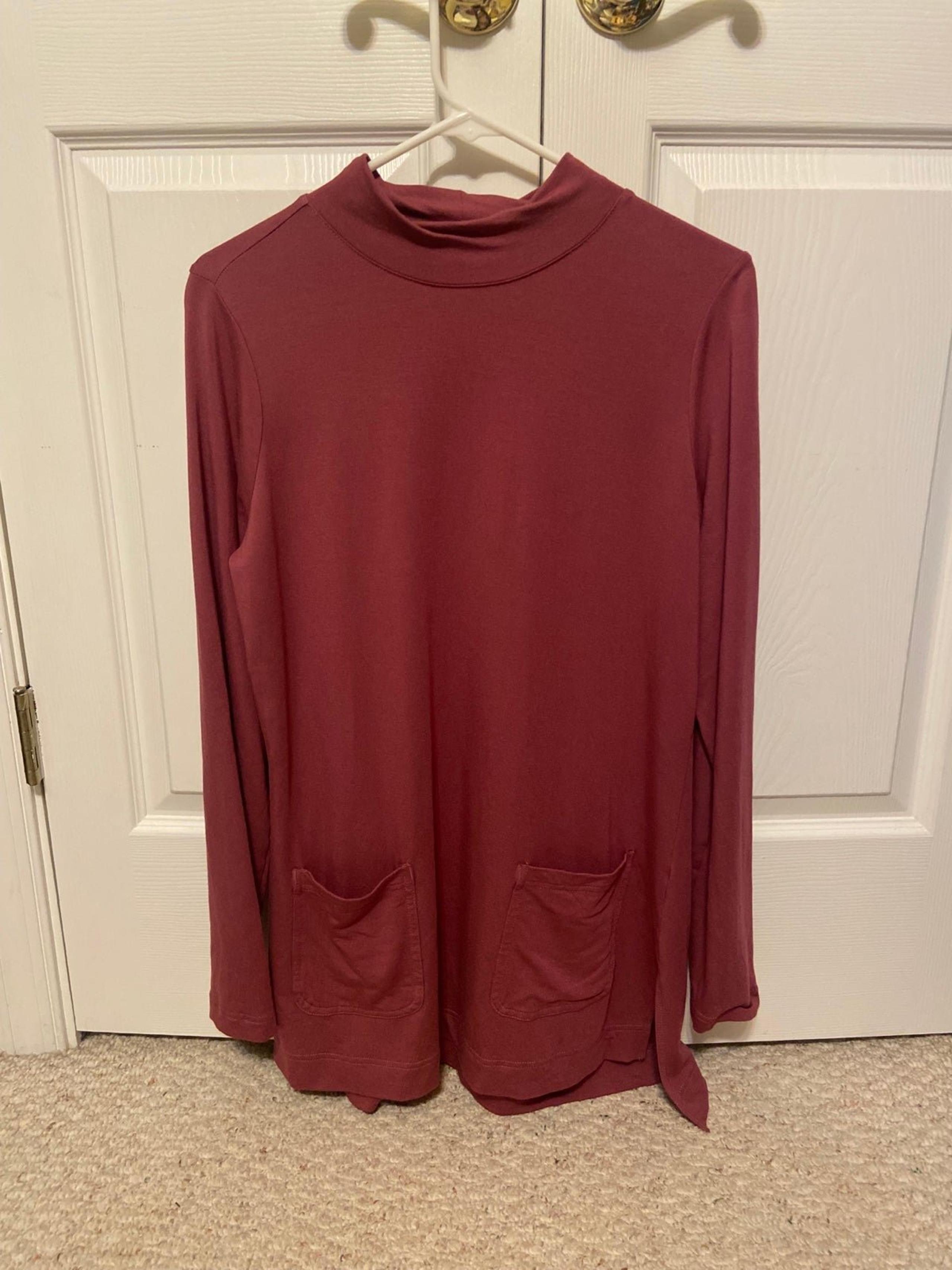 Duluth tunic size medium