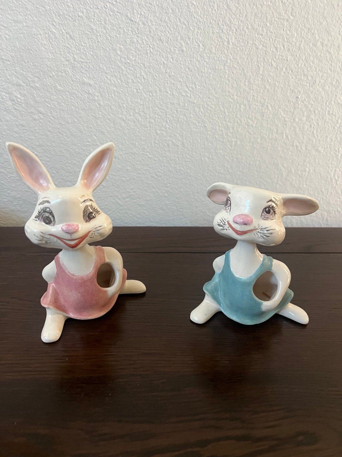 Vintage bobble head bunnies