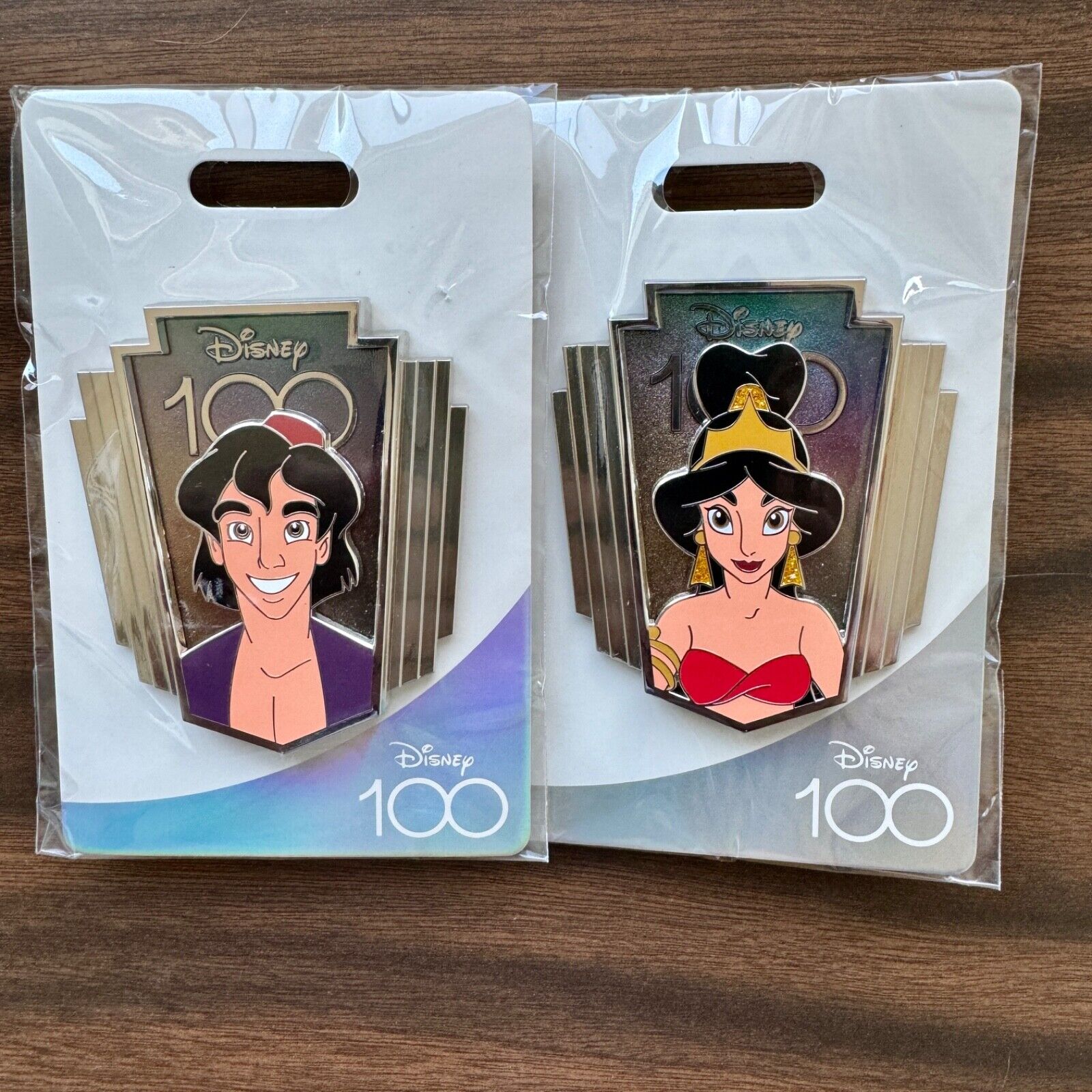 Destination D23 MOG WDI Disney 100 LE 300 Pin: Aladdin & Jasmine