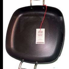 All-clad Essentials Nonstick 13 x 13 Square Pan