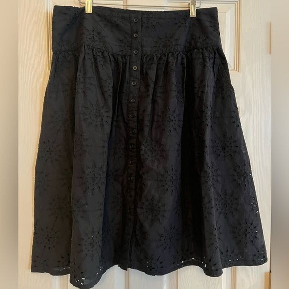 NEW Sundance | Roslin Black Eyelet Midi Skirt Sz L