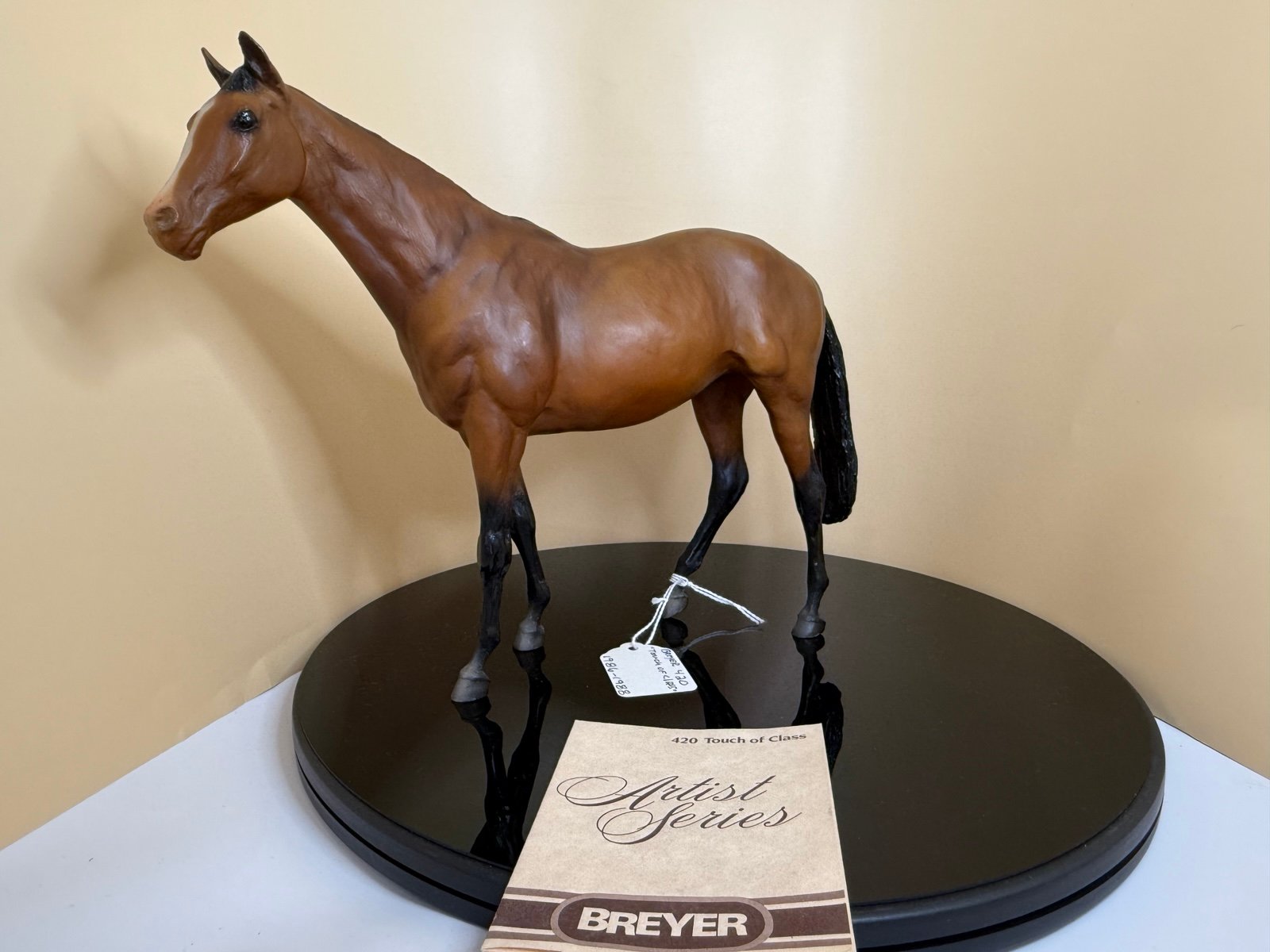 Breyer Touch of Class jumping Champion 1986
