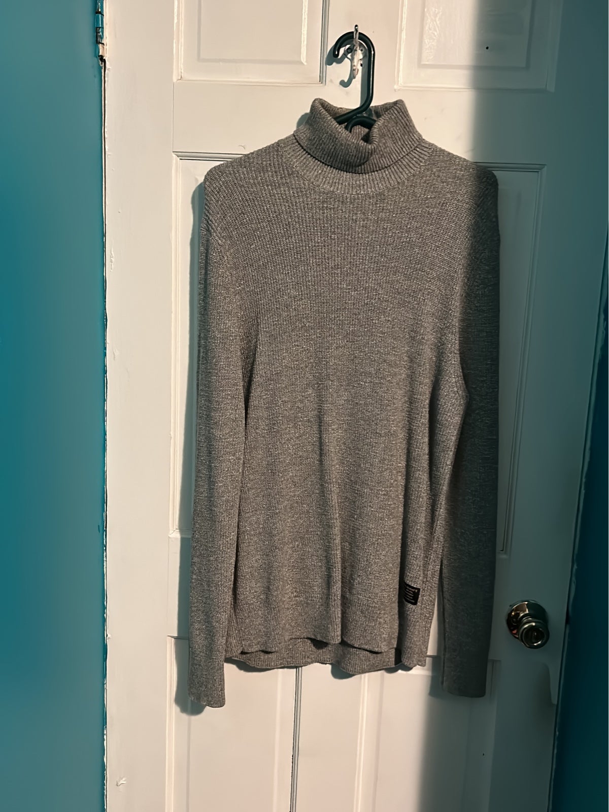 Men’s Turtleneck (Grey)