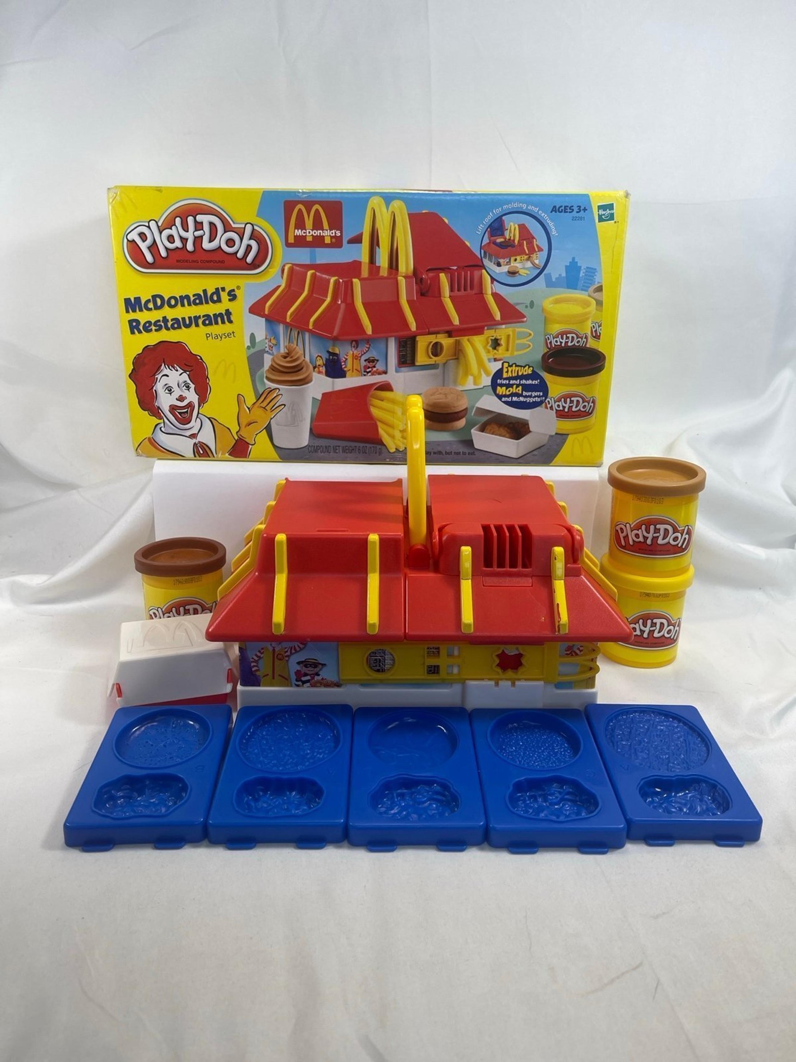 McDonald’s Restaurant Partial Play-Doh Playset with Original Box 2003 Hasbro