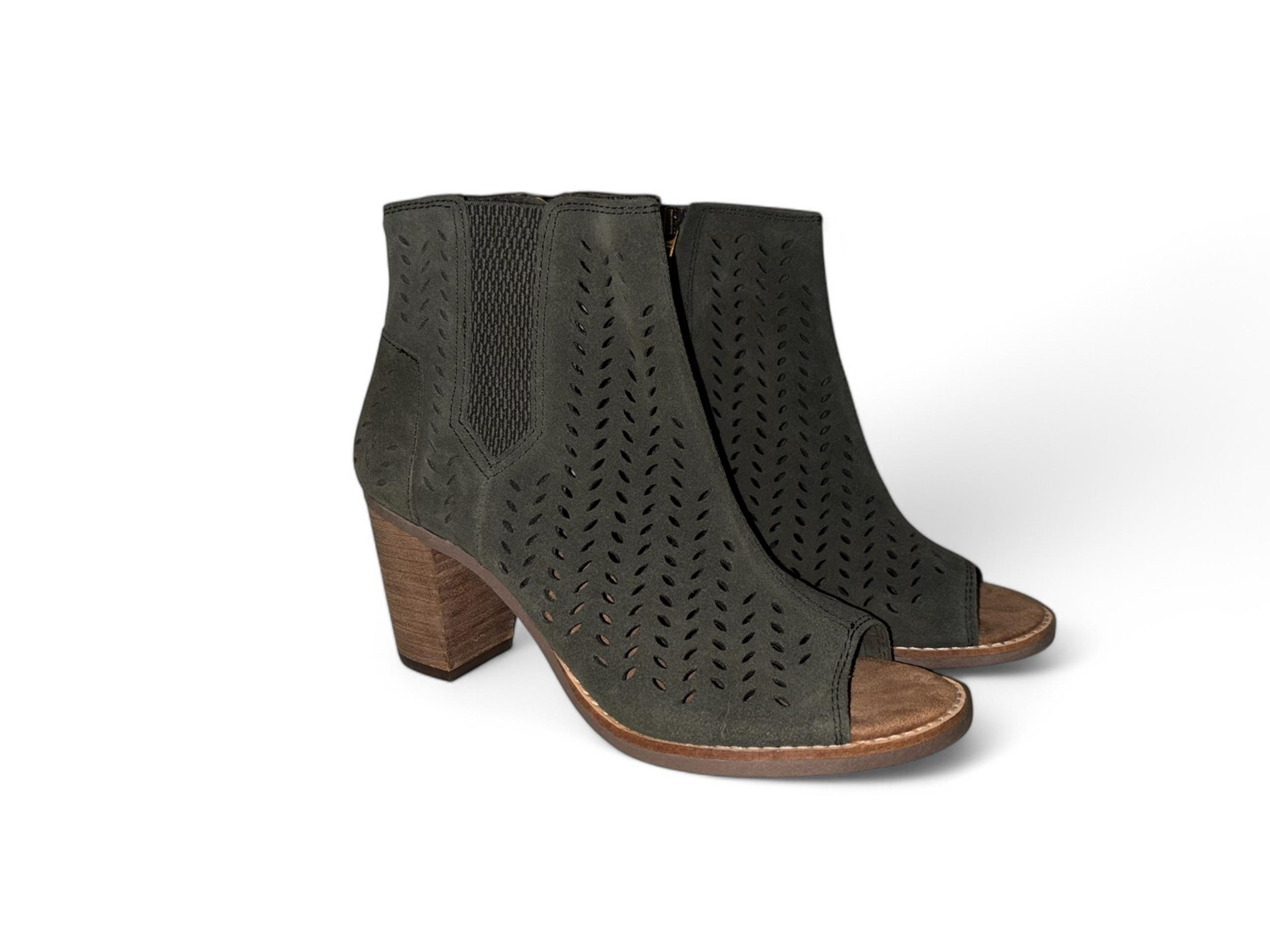 Toms Majorca Booties 6.5 Green Perforated Suede Peep Toe Block Heel Boots Shoes