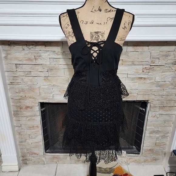 Gianni Bini lace-up up front with lace layers goth witchy dress size 0