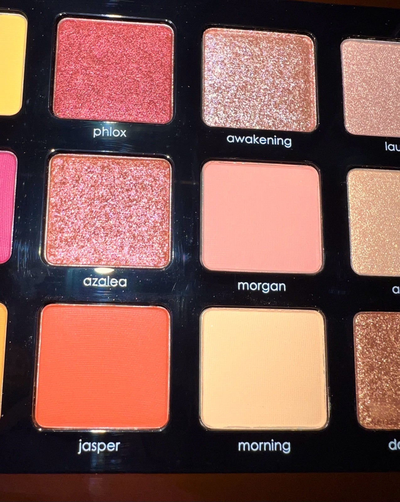 【未使用】Natasha Denona Sunrise アイシャドウパレット Amazon.com : Natasha Denona Sunrise Eyeshadow Palette 0.67
