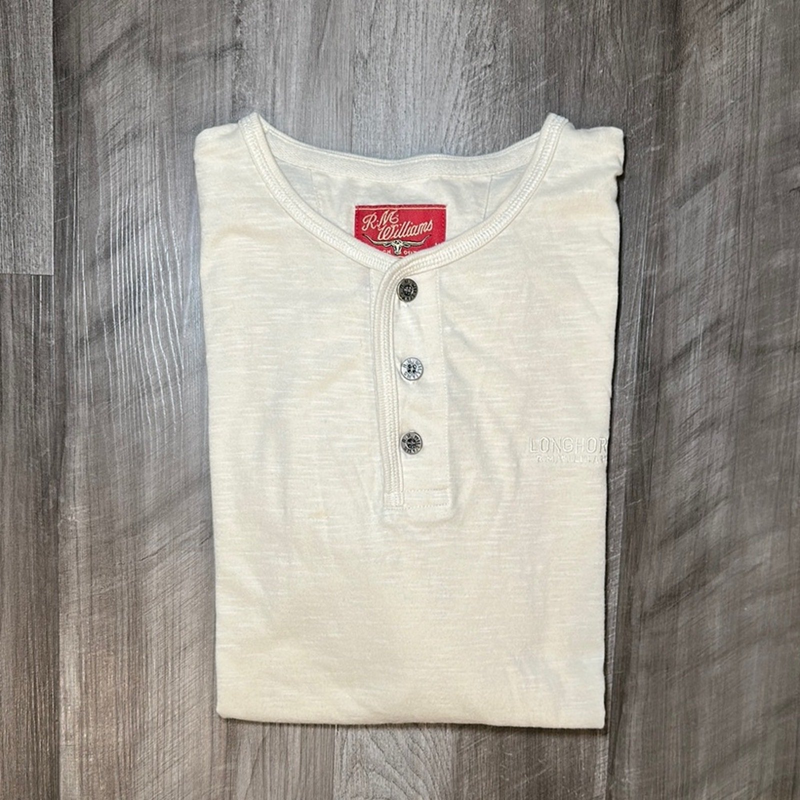 R.M. Williams Longhorn The Bush Outfitter Cream Long Sleeve Henley - Medium