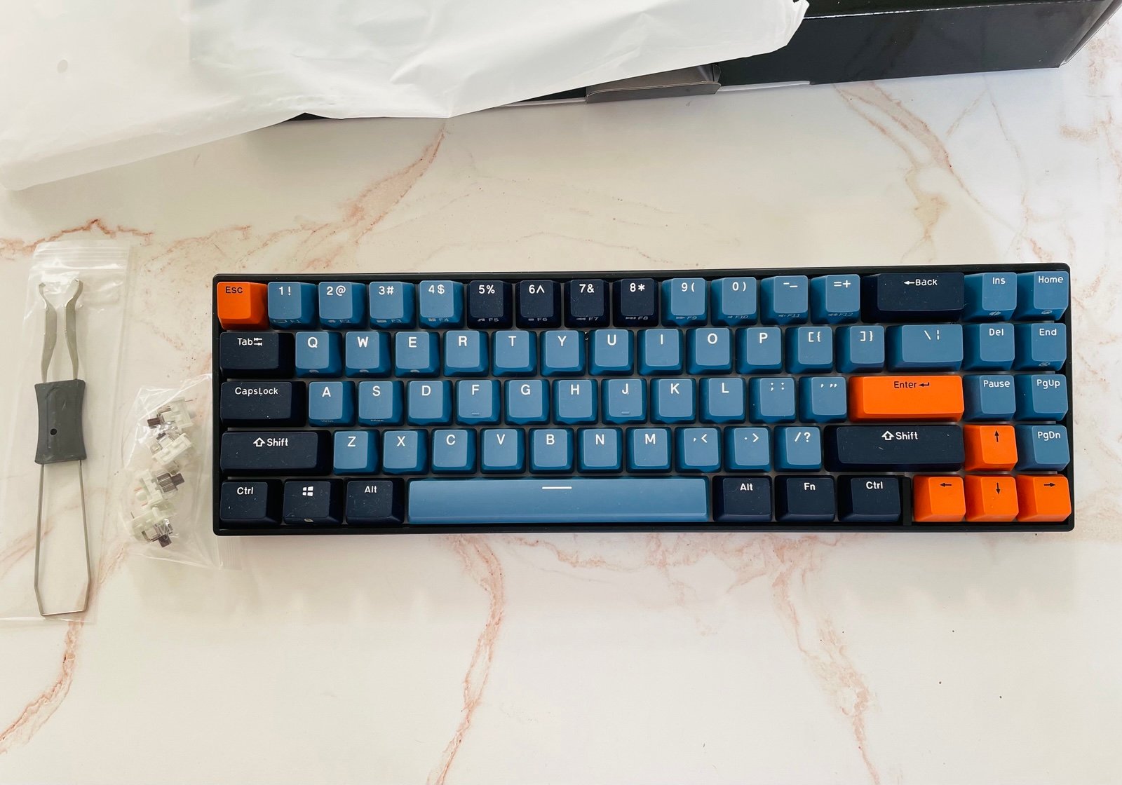 RK ROYAL KLUDGE 70% Mechanical Keyboard - RK71
Wireless Gaming Keyboard