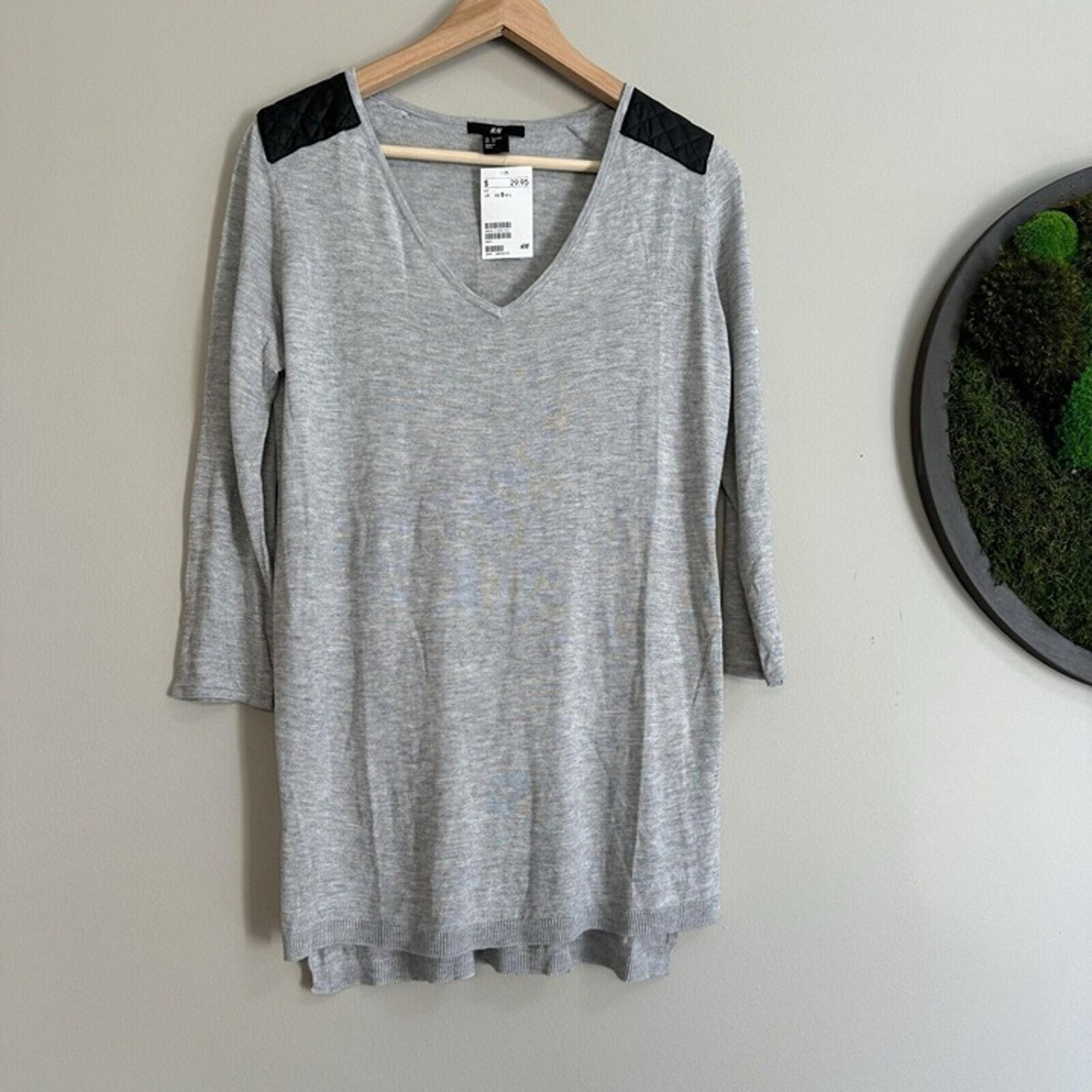 H&M Small WOMEN Gray/black KNIT V-NECK Small TOP SHIRT BLOUSE SWEATER NWT