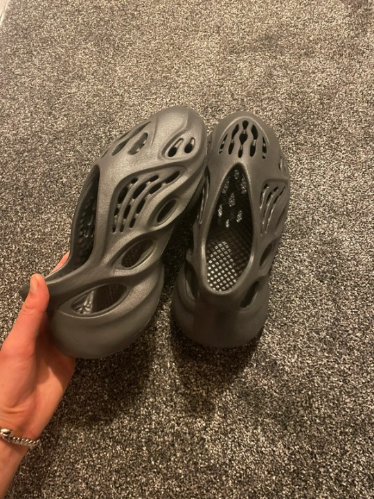 Yeezy foam runner onyx