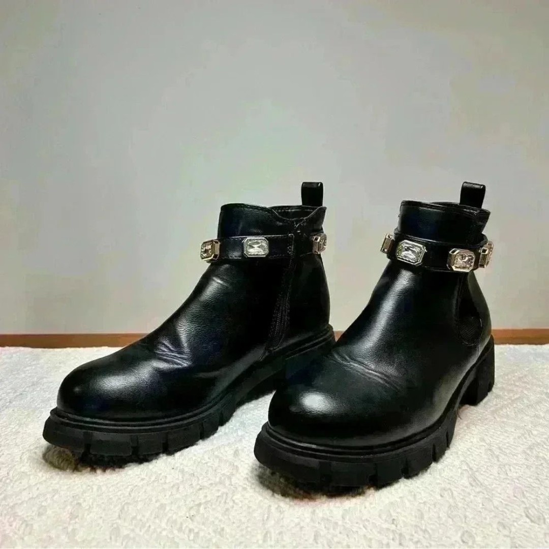 Steve Madden NYC | Amulet Jewel Embellished Combat Platform Boots Size 9