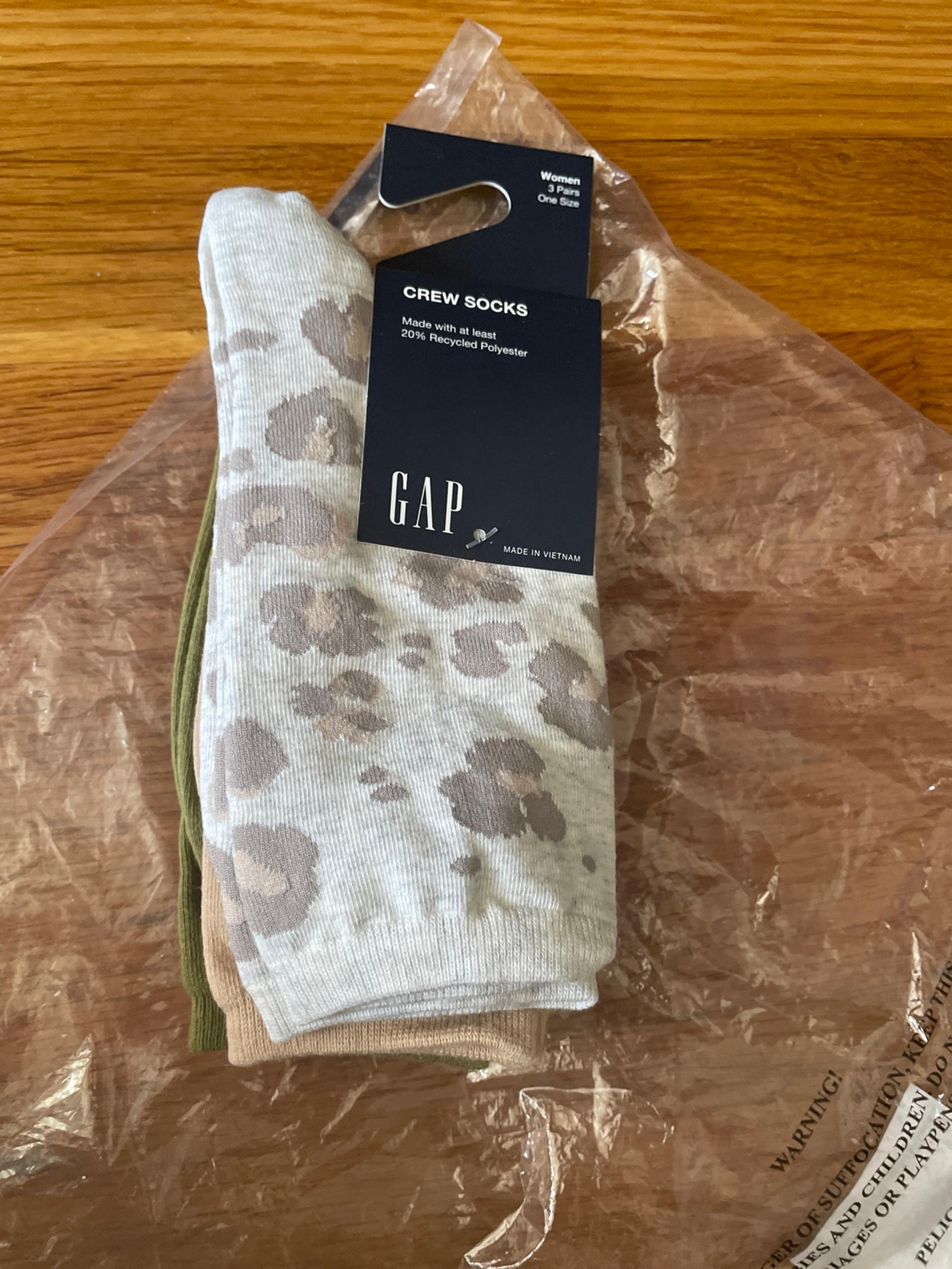 Bundle of socks for women GAP