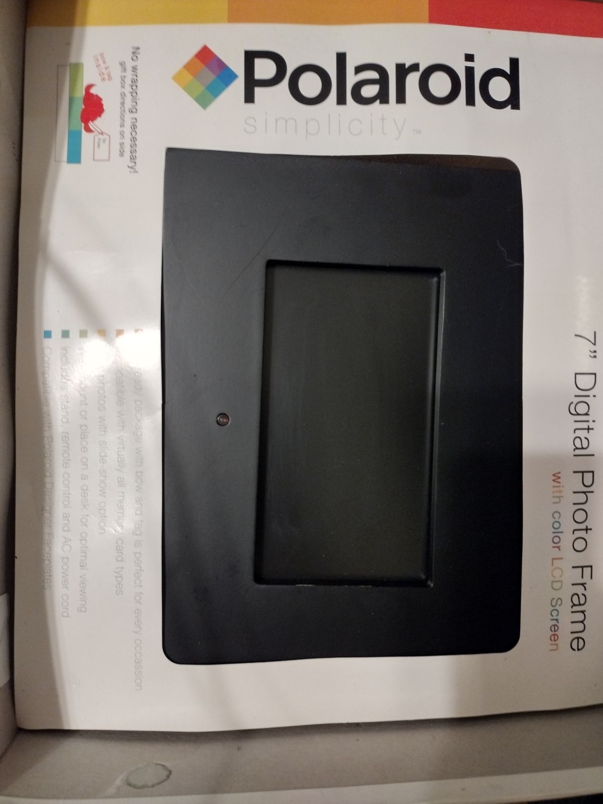 Poloroid digital photo frame