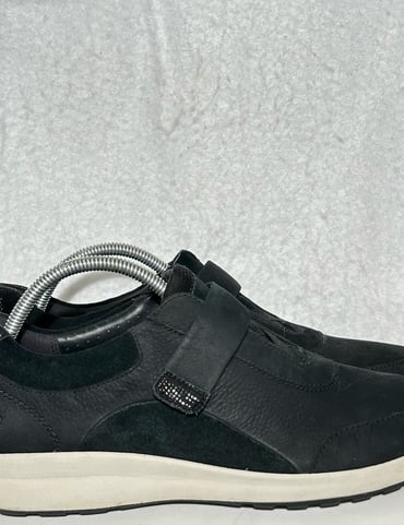 Clarks Un Adorn Lo Womens Black Leather Slip On Casual Sneakers Shoes SZ US 11