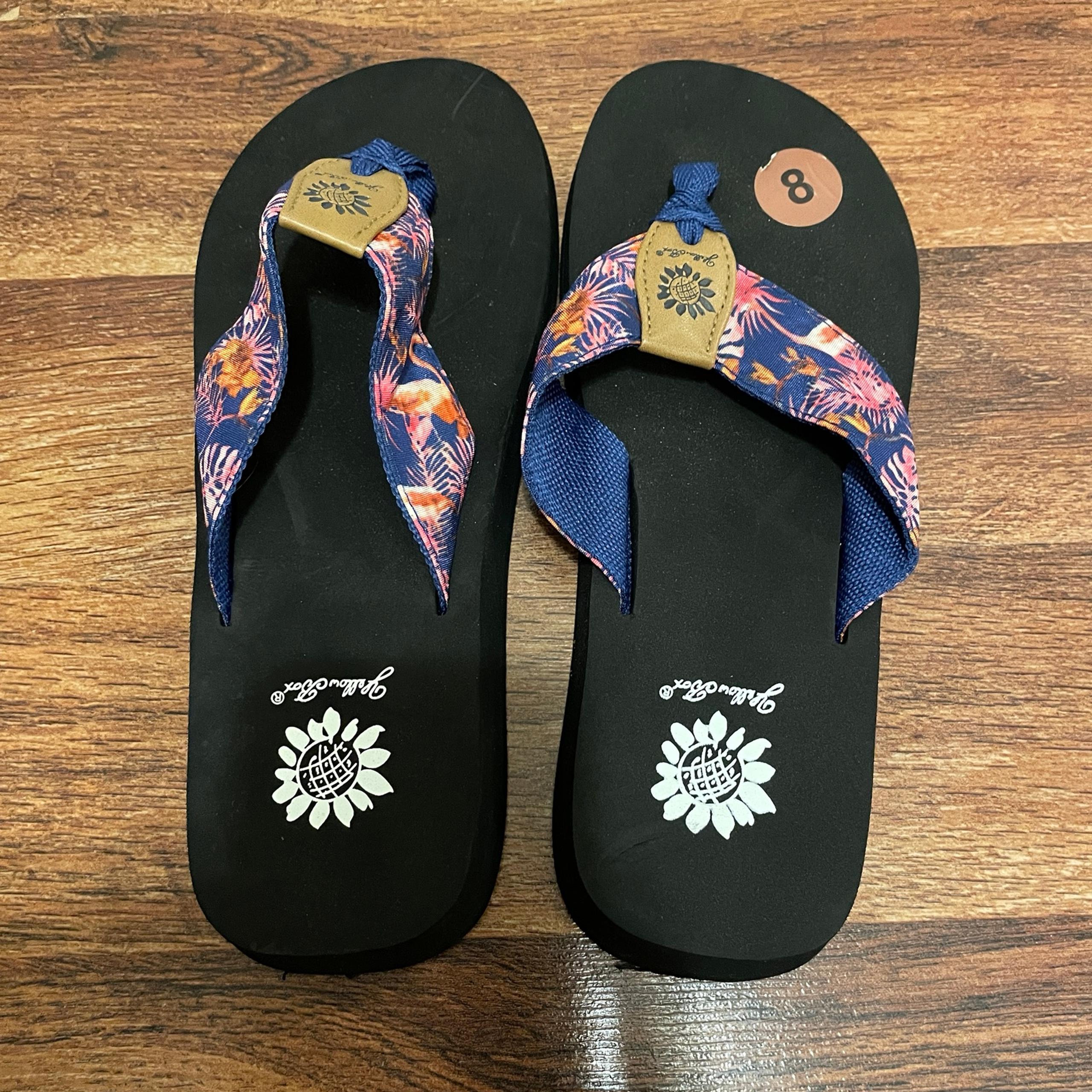 New Yellow Box Black Sandals with Floral/Flamingo Accents