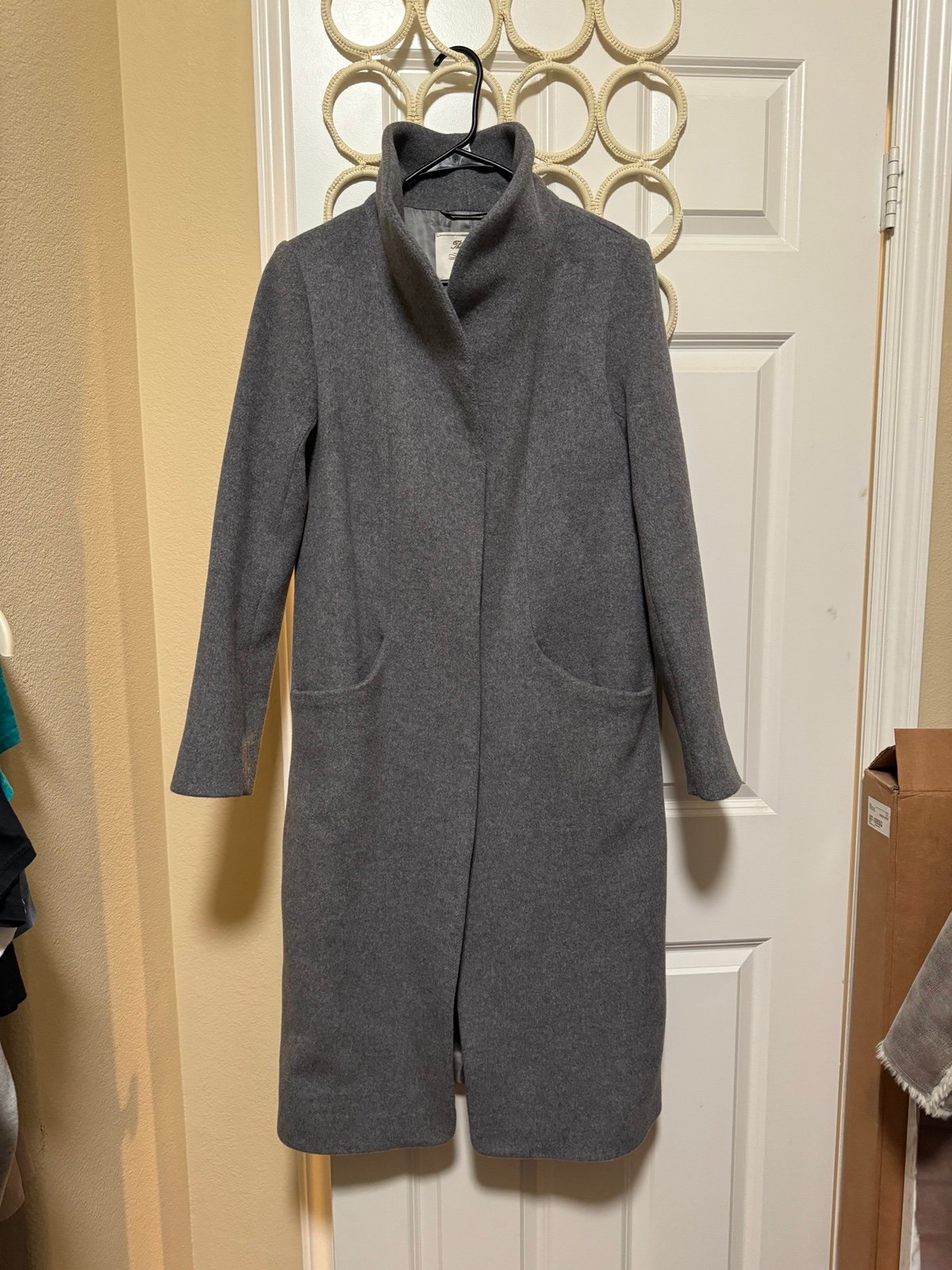 Aritzia Wilfred Coat 100% Wool and Cashmere from Italy