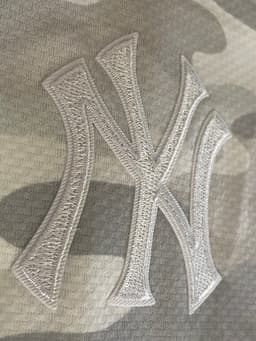 Item photo preview #4