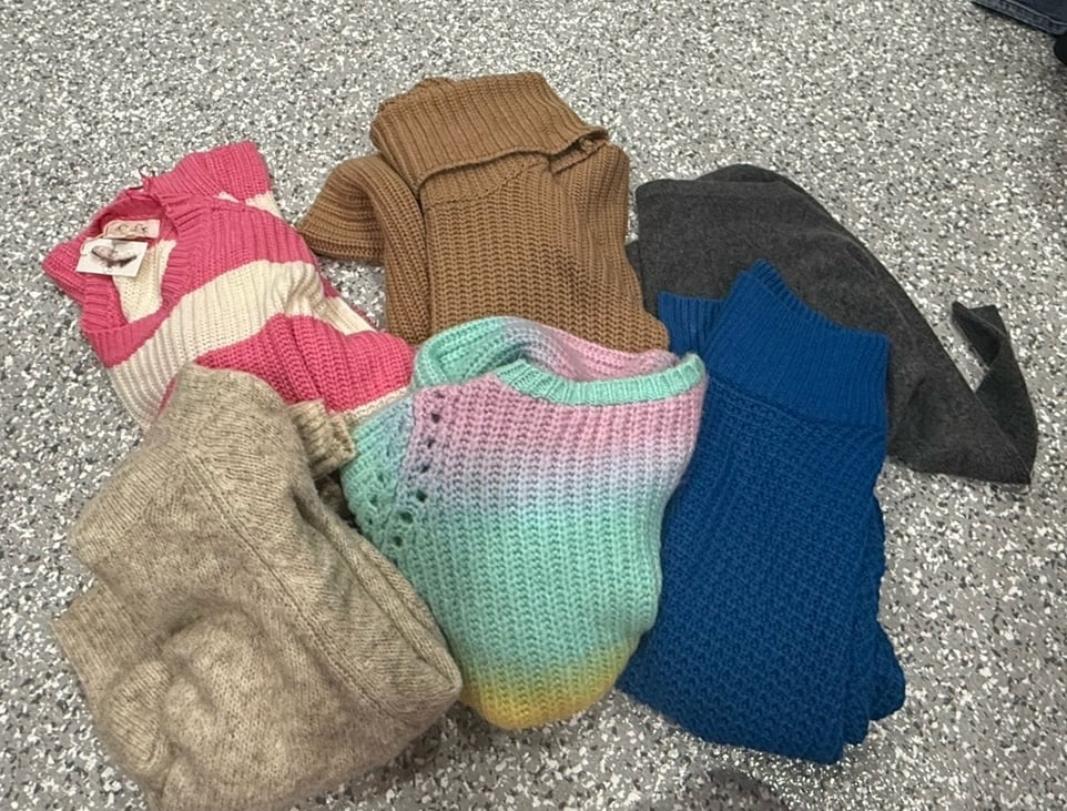 set of 6 sweaters