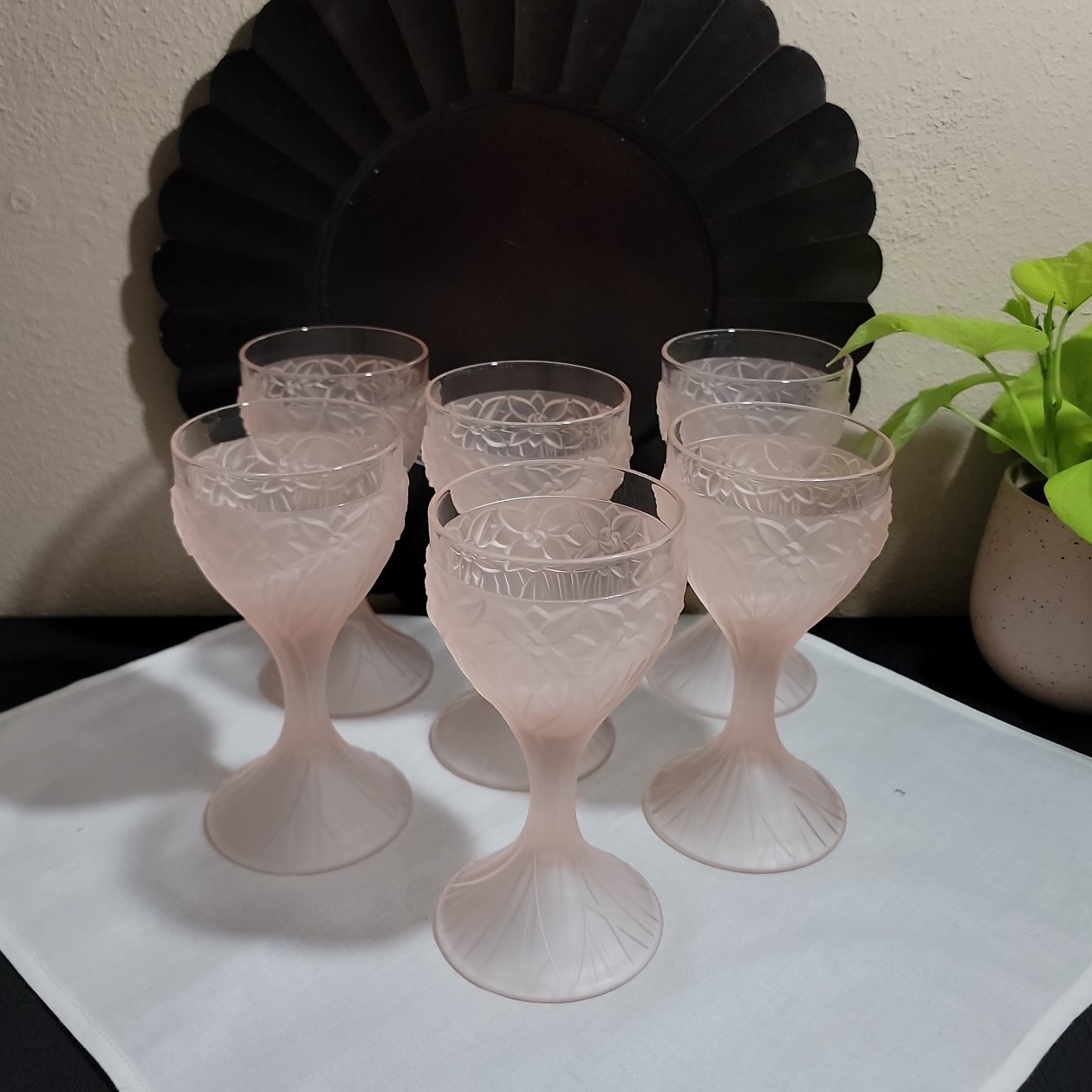 Embossed Crystal Satin Retro Set Of Six Glasses