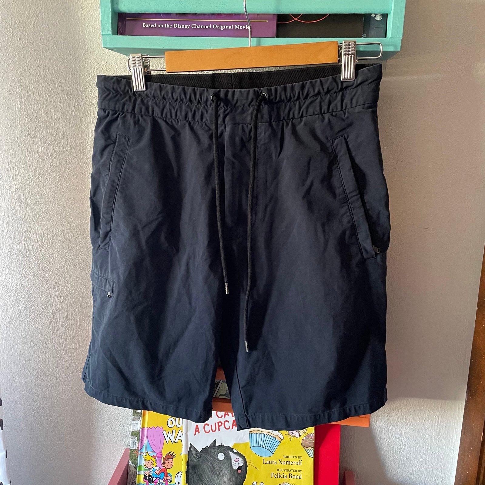 James Perse Yosemite charcoal grey shorts