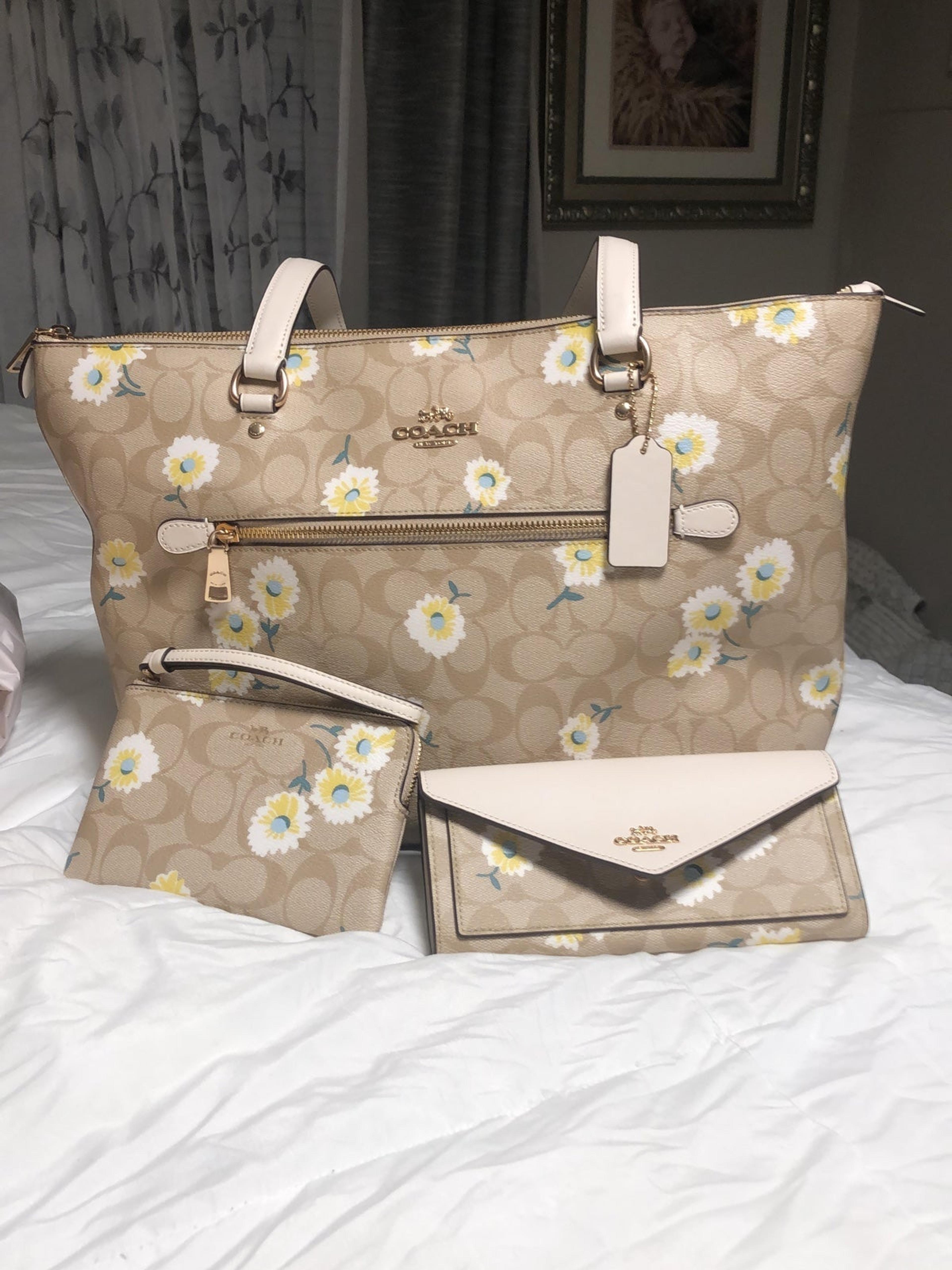 Coach daisy flower purse Clearance