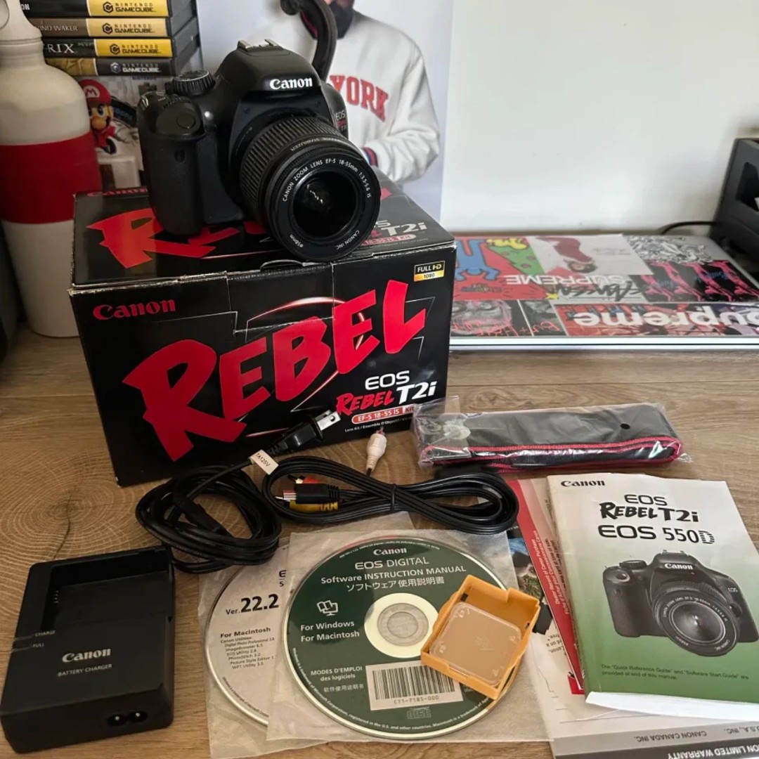 Canon Rebel EOS T2i EF-S 18-55 IS Camera & Lens Kit