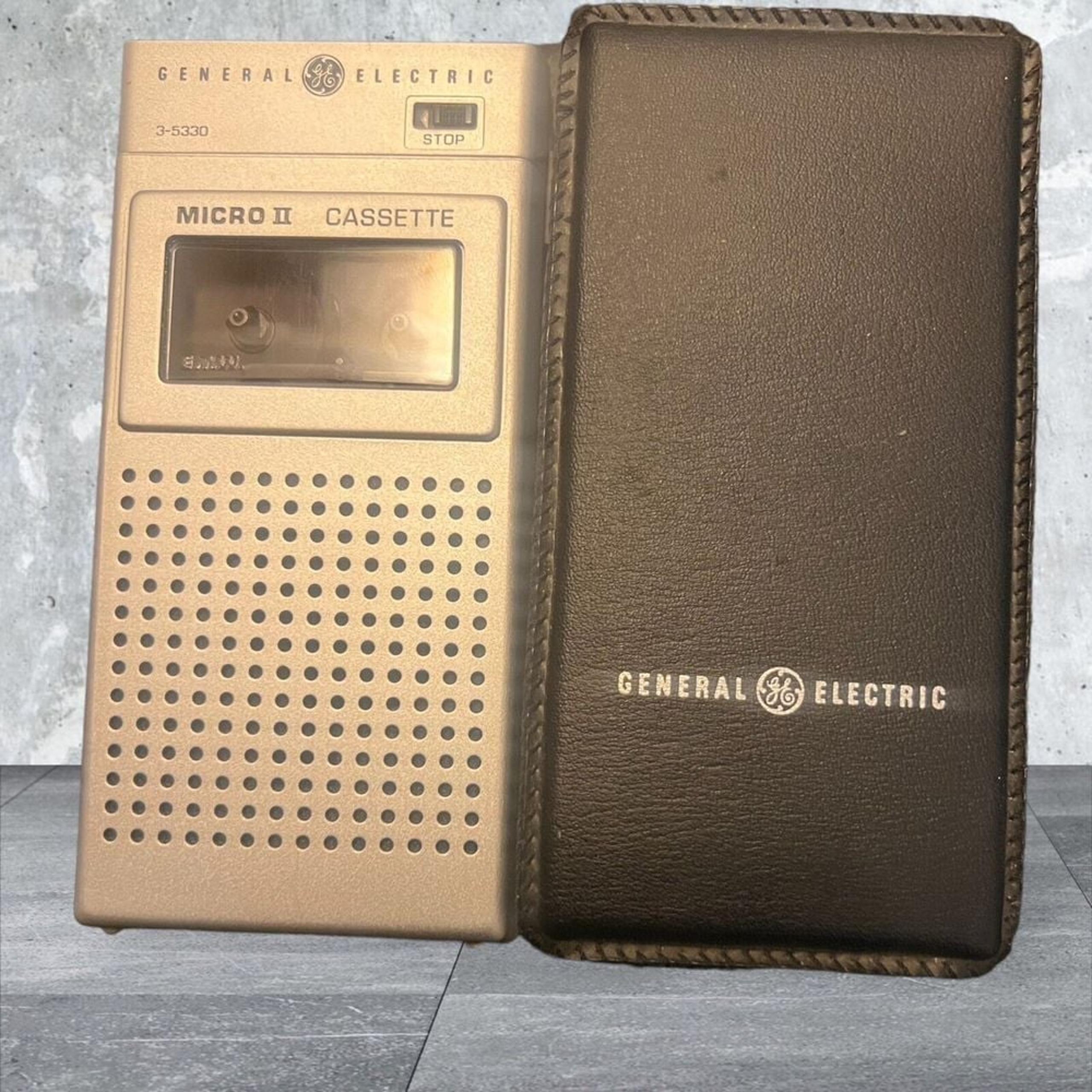 Vintage 60's General Electric GE 3-5330A MICRO II Cassette Recorder Untested