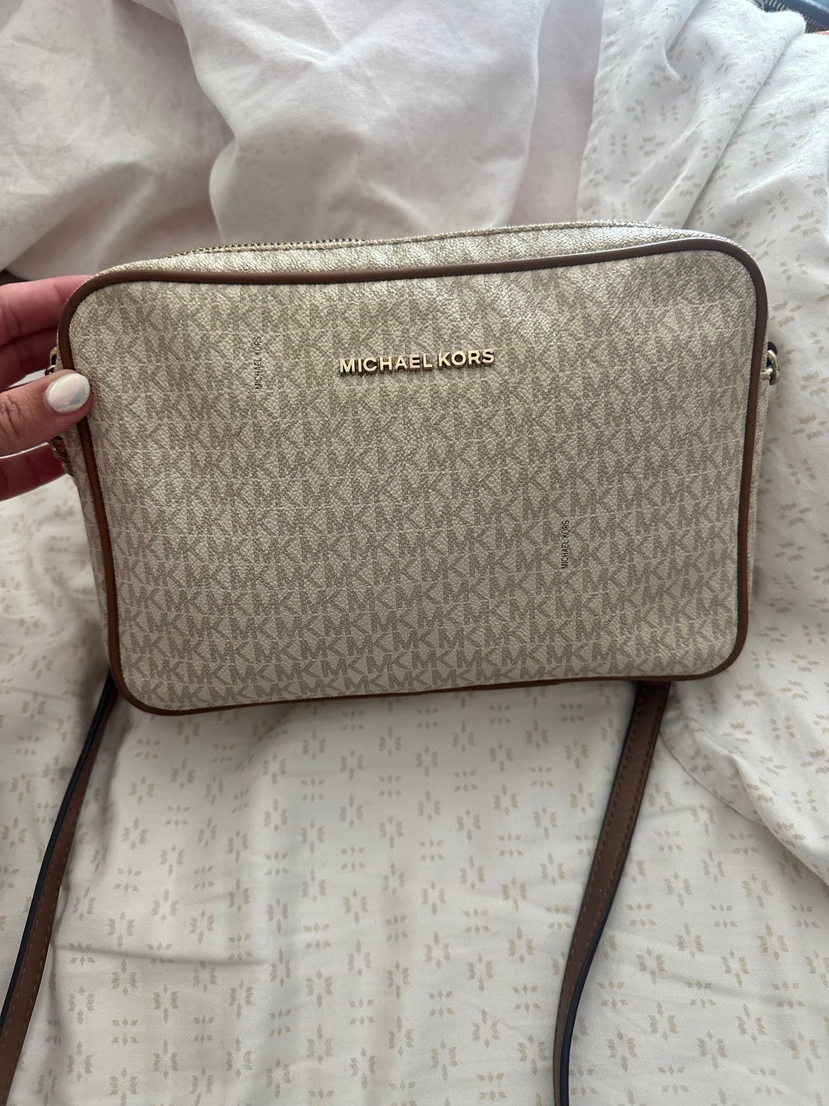 Michael Kors Jet Set East-West Crossbody Vanilla Excellent Condition
