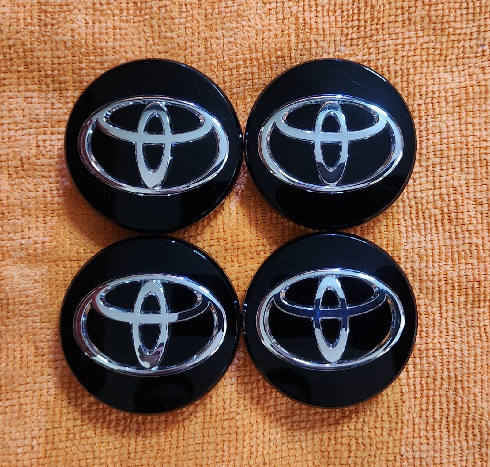 OEM 2017-2024 Toyota GR 86 Wheel Center Cap Set Used