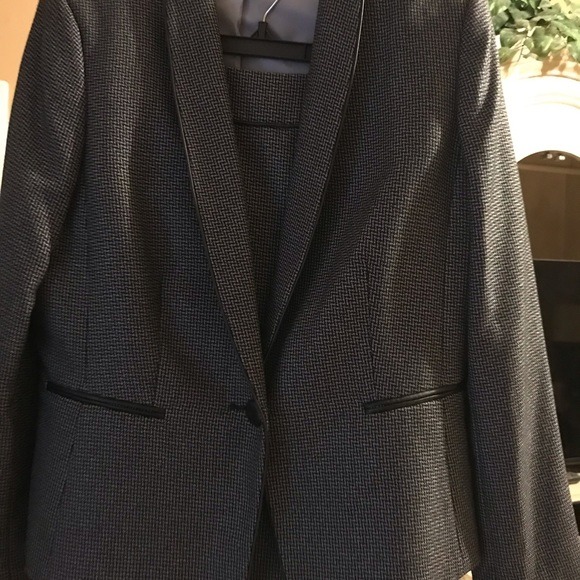 Brand New Two Piece Tahari Leather Trim