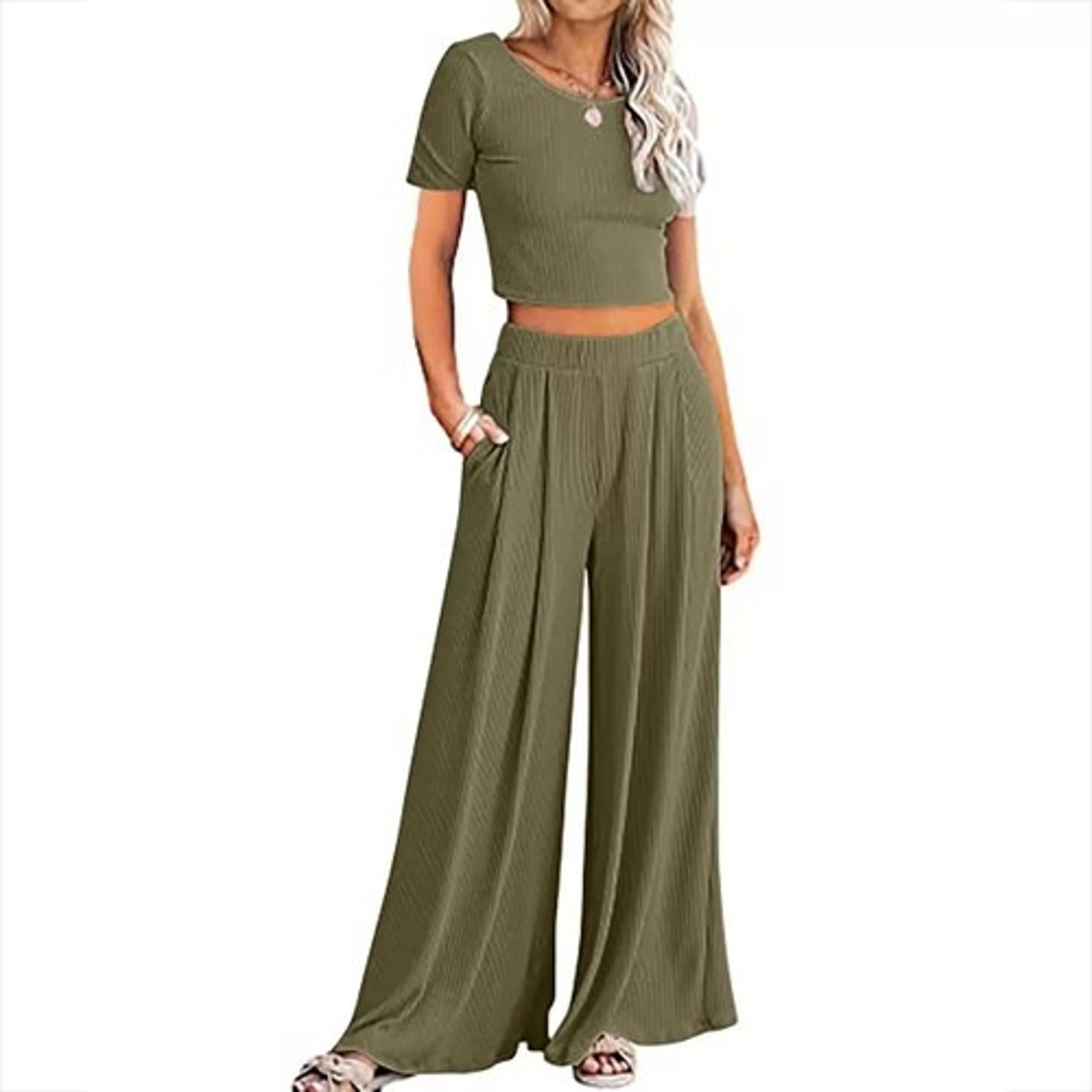 Women's 2 Piece Outfits Crop Top and Pocketed Wide Leg Pants Set M