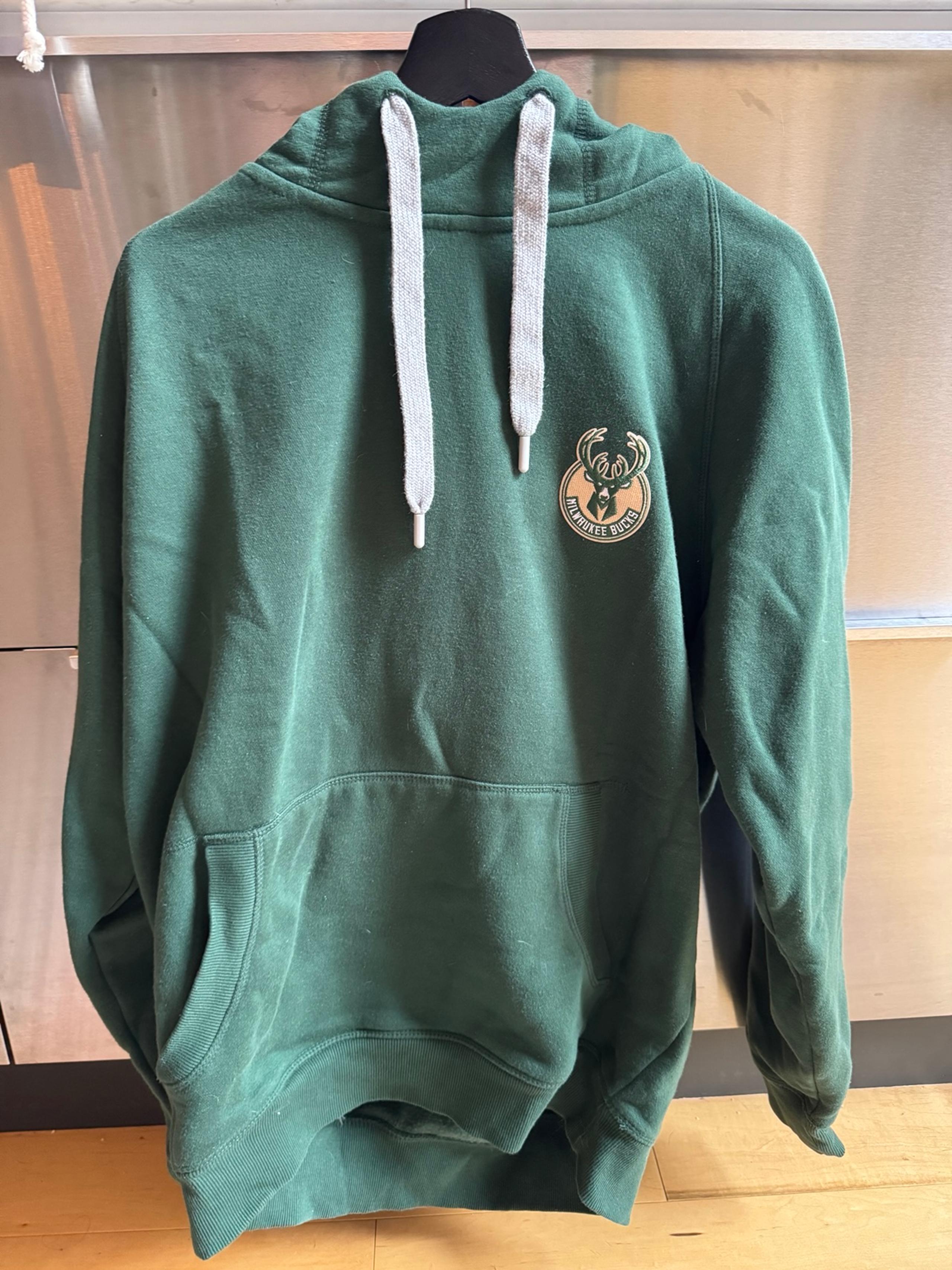 Men's Milwaukee Bucks Antigua Heather Hunter Green Cloud Pullover Hoodie