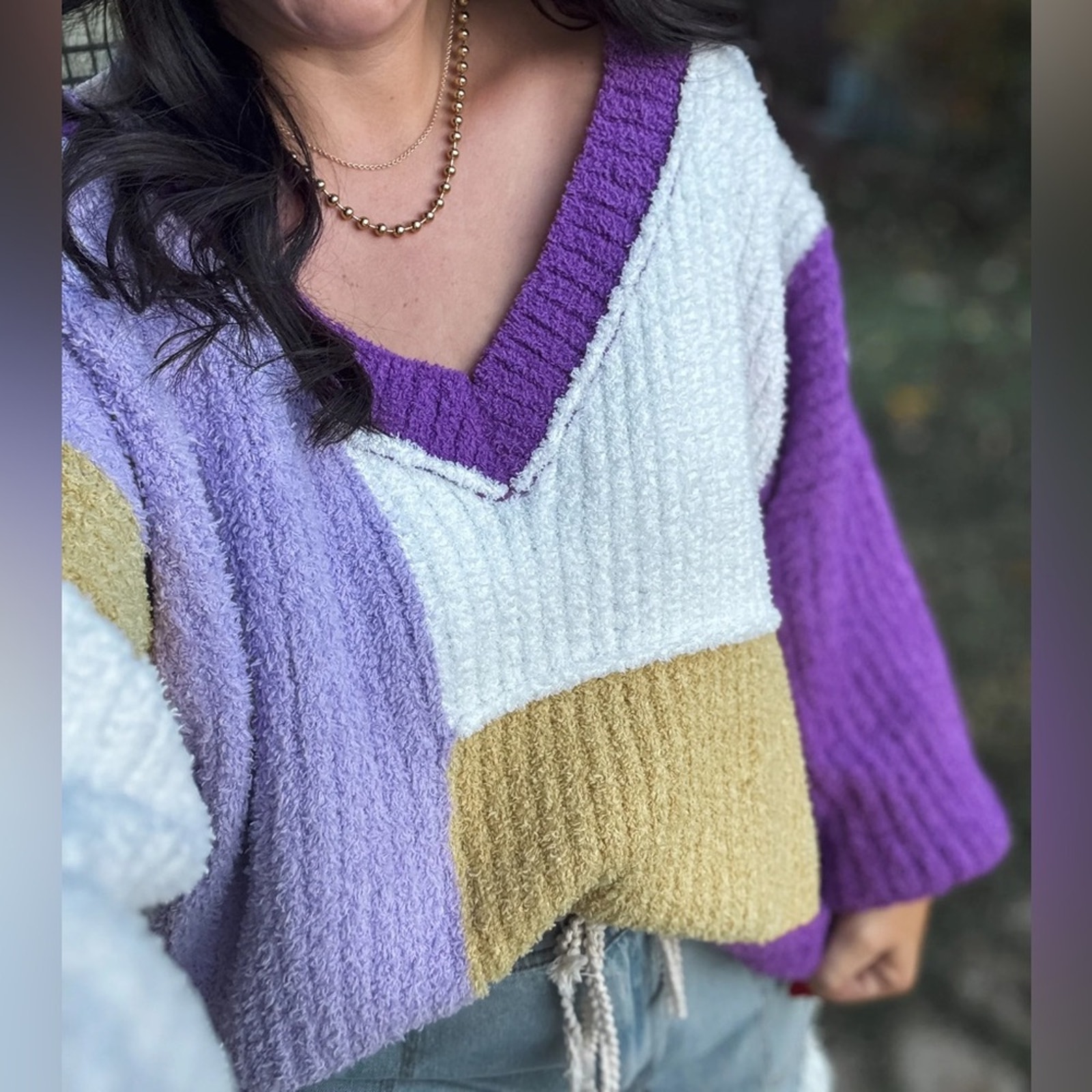 POL Purple and White V-Neck Chunky Knit Oversized Sweater Small